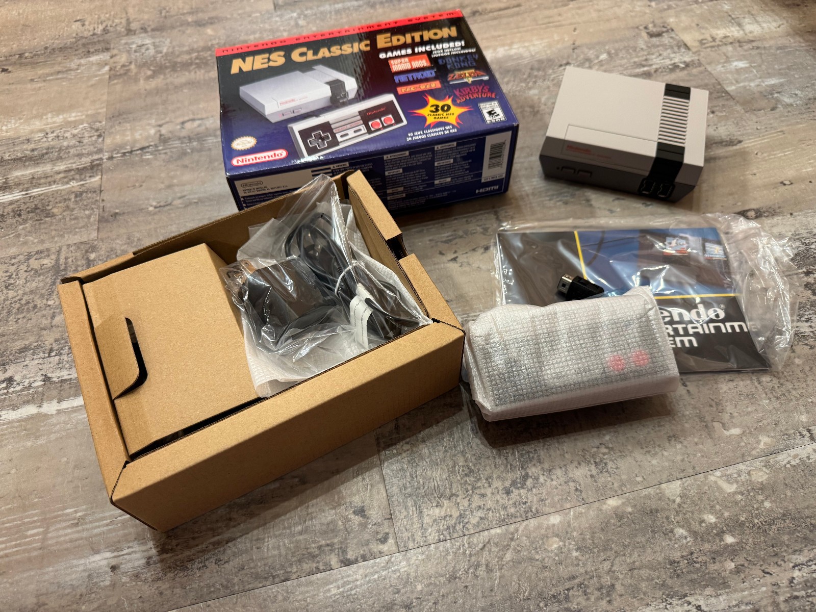 AUTHENTIC Nintendo NES Classic Edition (Near Complete, Read Desc.)