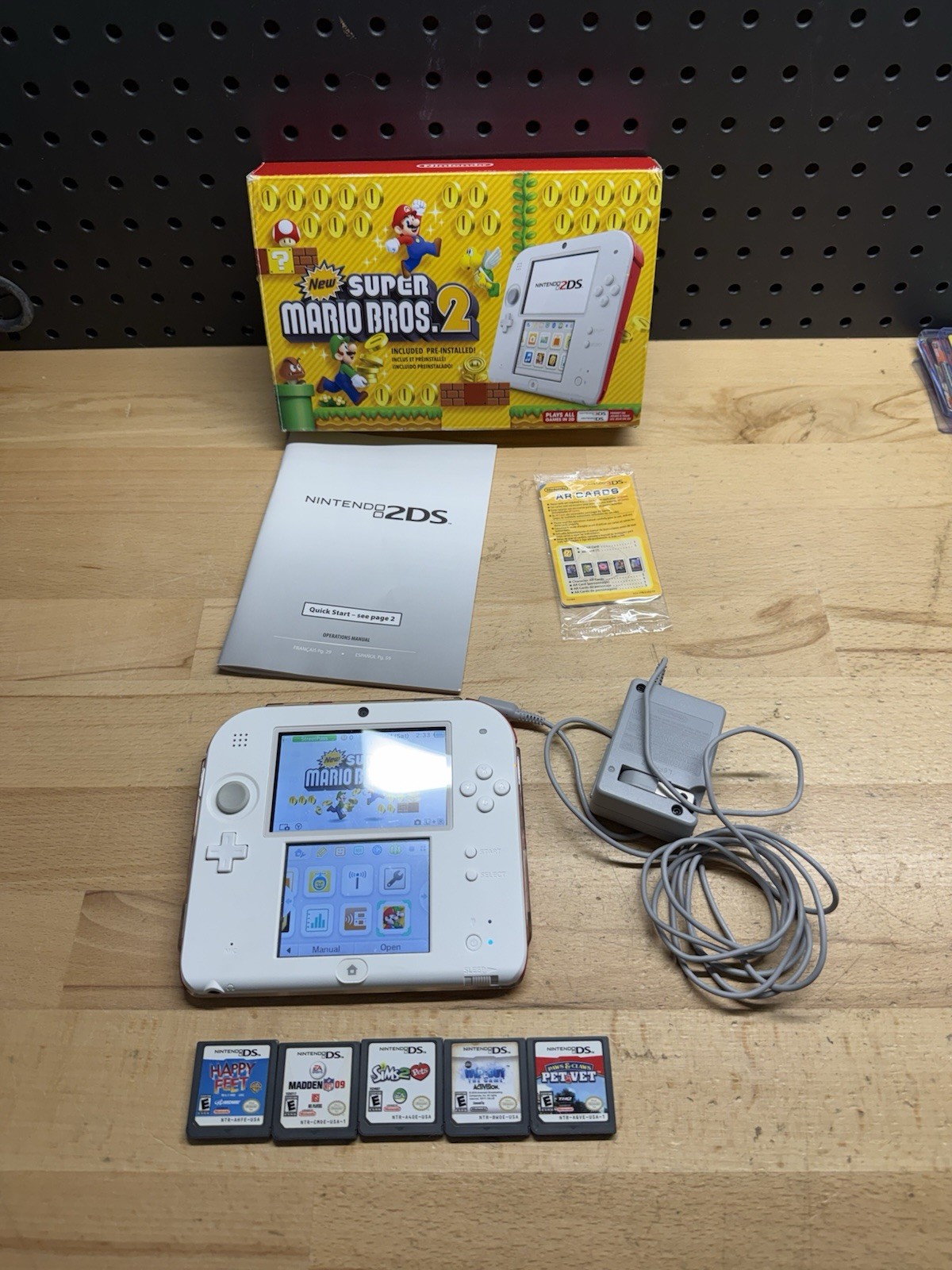 Nintendo 2DS Super Mario Bros. 2 Console Bundle – Scarlet Red 5 Games W/ Box
