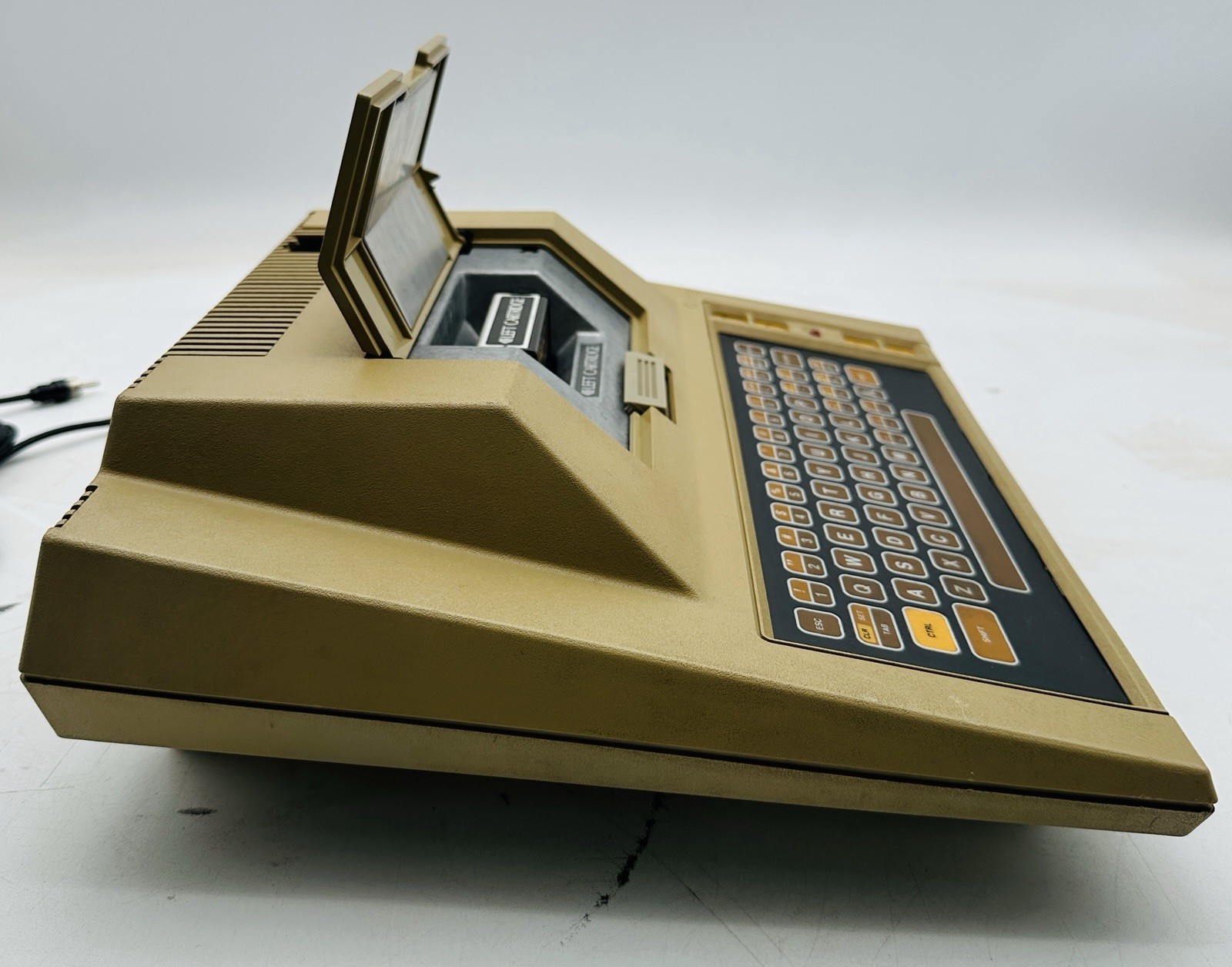 Atari 400 Home Computer 1982 | Vintage Classic | Retro Gaming