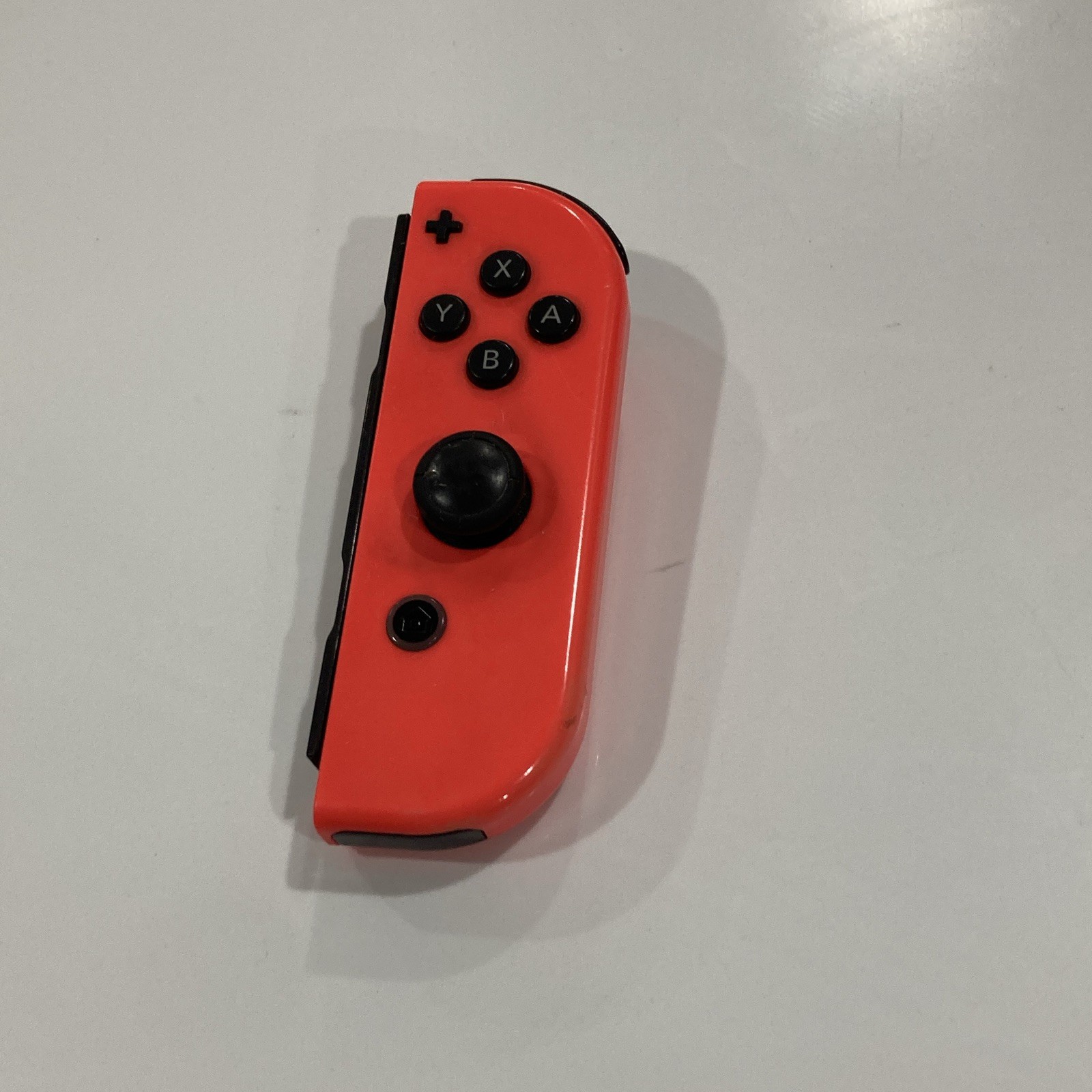 Nintendo Switch DOES NOT TURN ON Tablet w/ Neon Red & Blue Joy-Con, USB-C