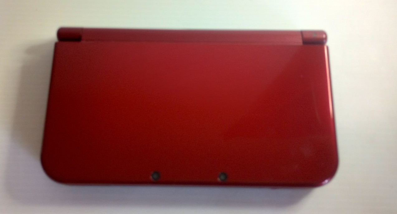 Nintendo New 3DS XL Handheld Gaming System Red | Some Screen Yellowing