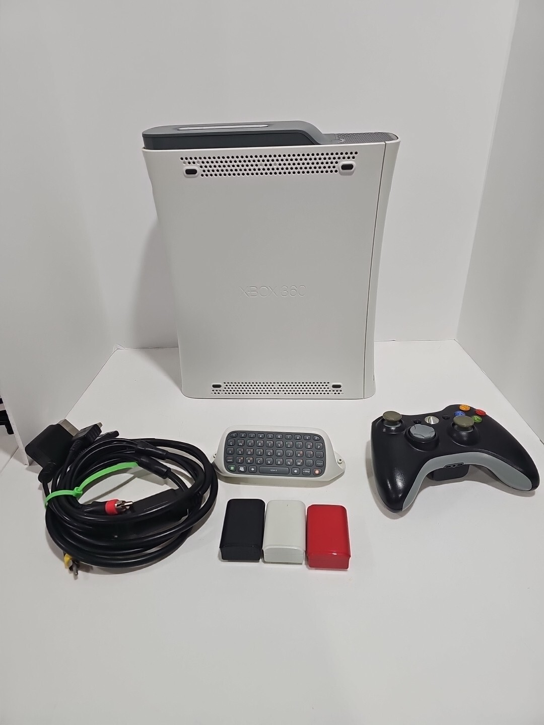 Microsoft Xbox 360 Pro 20GB Console – Matte White- NOT WORKING PARTS ONLY