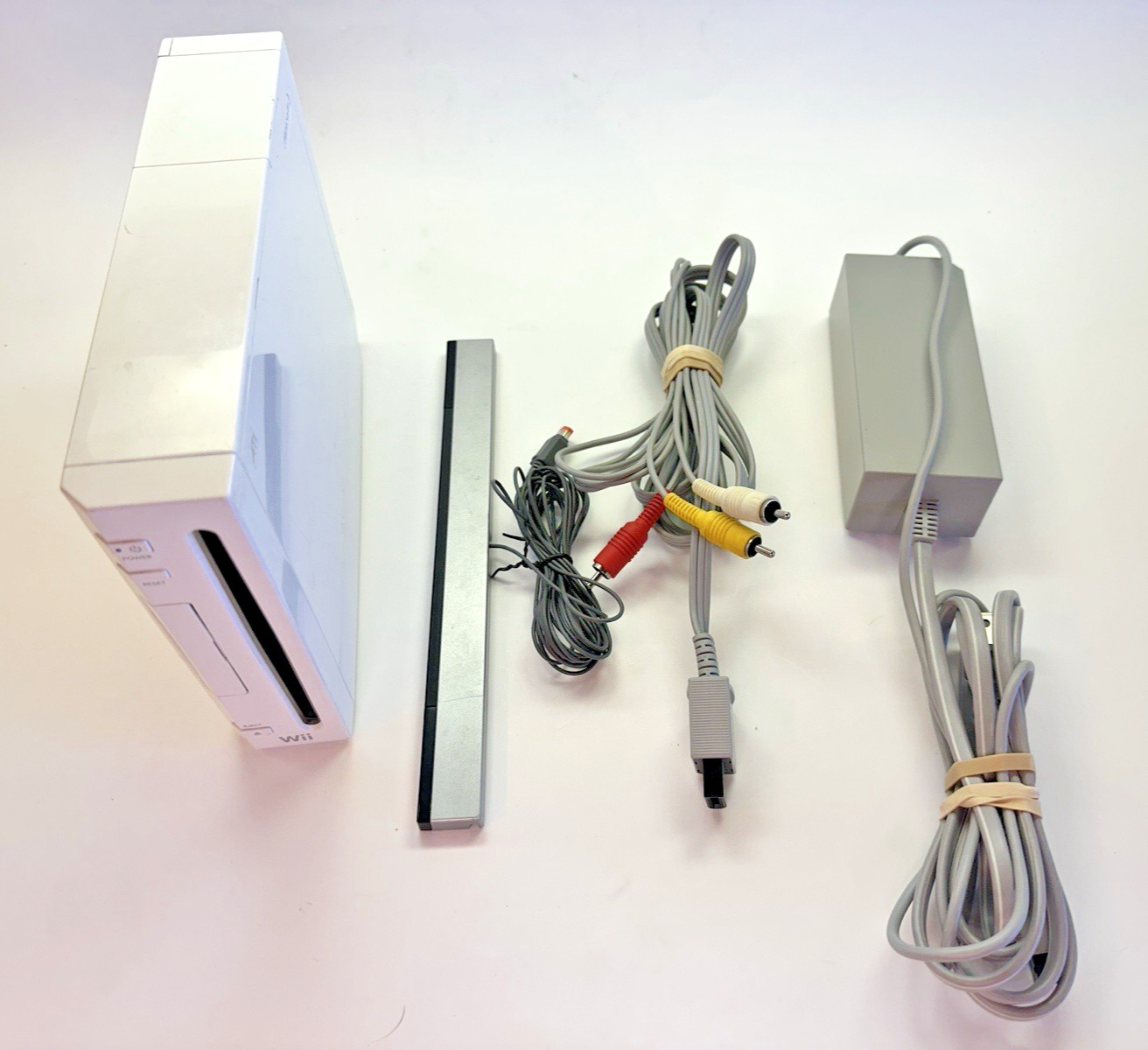 Nintendo Wii Console White RVL-001 Tested Working Sensor Bar AV Cable Power
