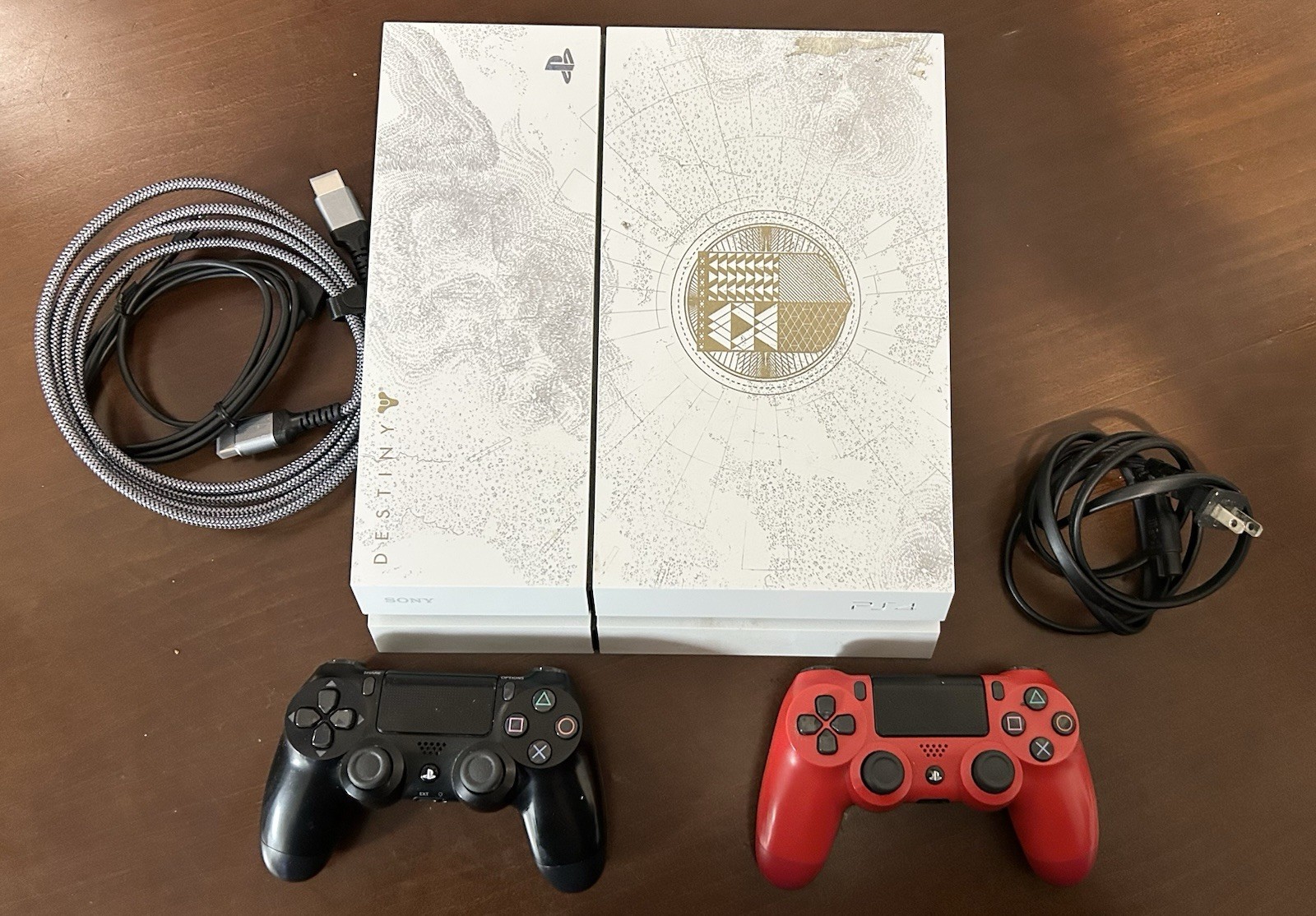 Sony PlayStation 4 PS4 500GB Destiny The Taken King Limited Edition Bundle