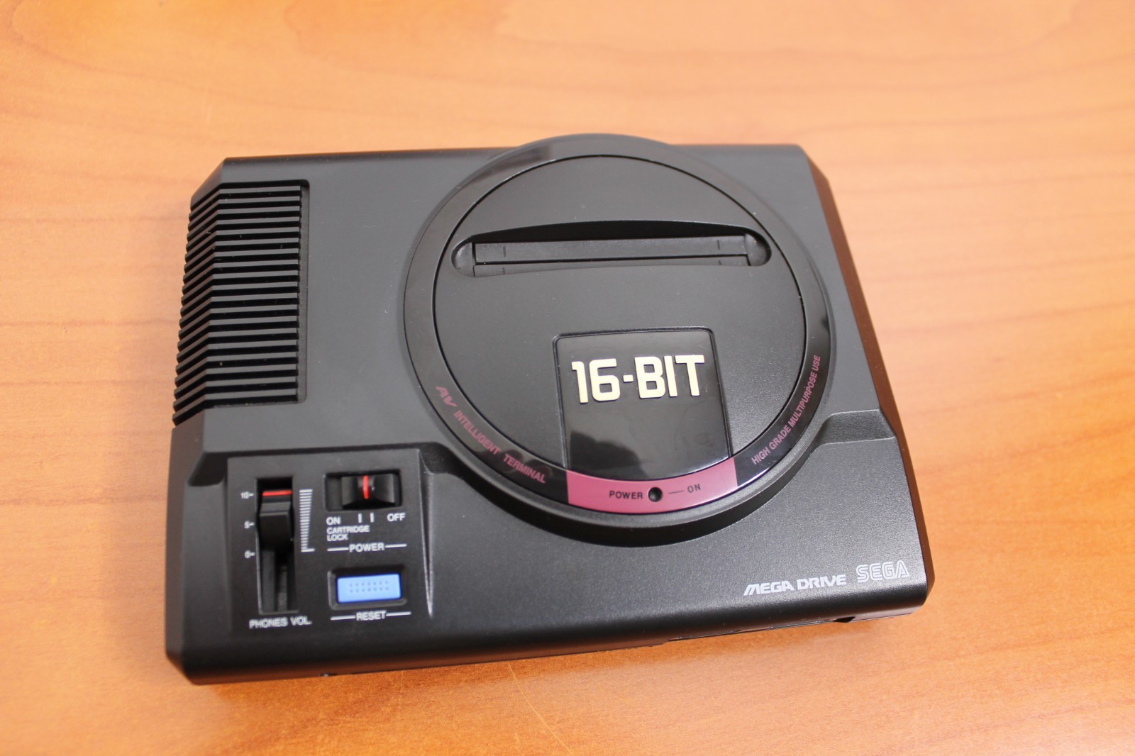 SEGA MEGADRIVE MINI JAP boxed
