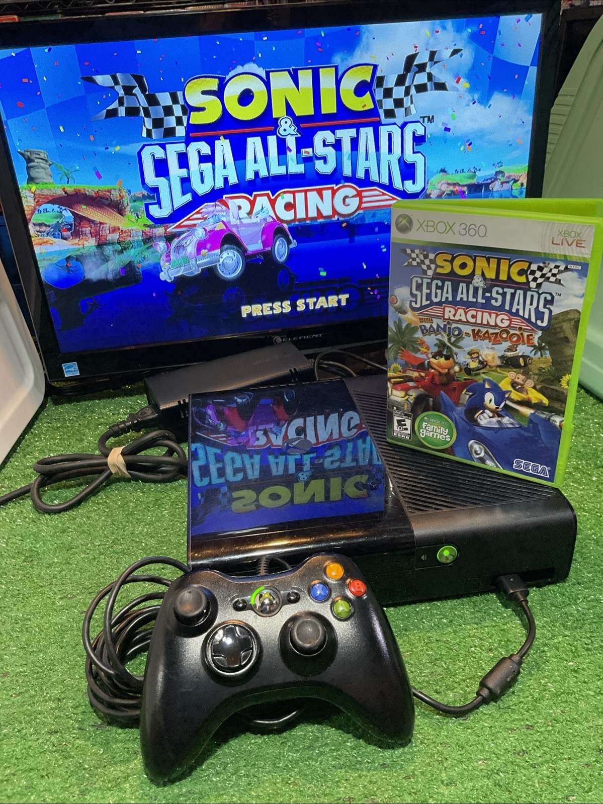 Microsoft Xbox 360 E Console 2 Controllers (1 Wireless) Brick PC HDMI 2 Games 🔥