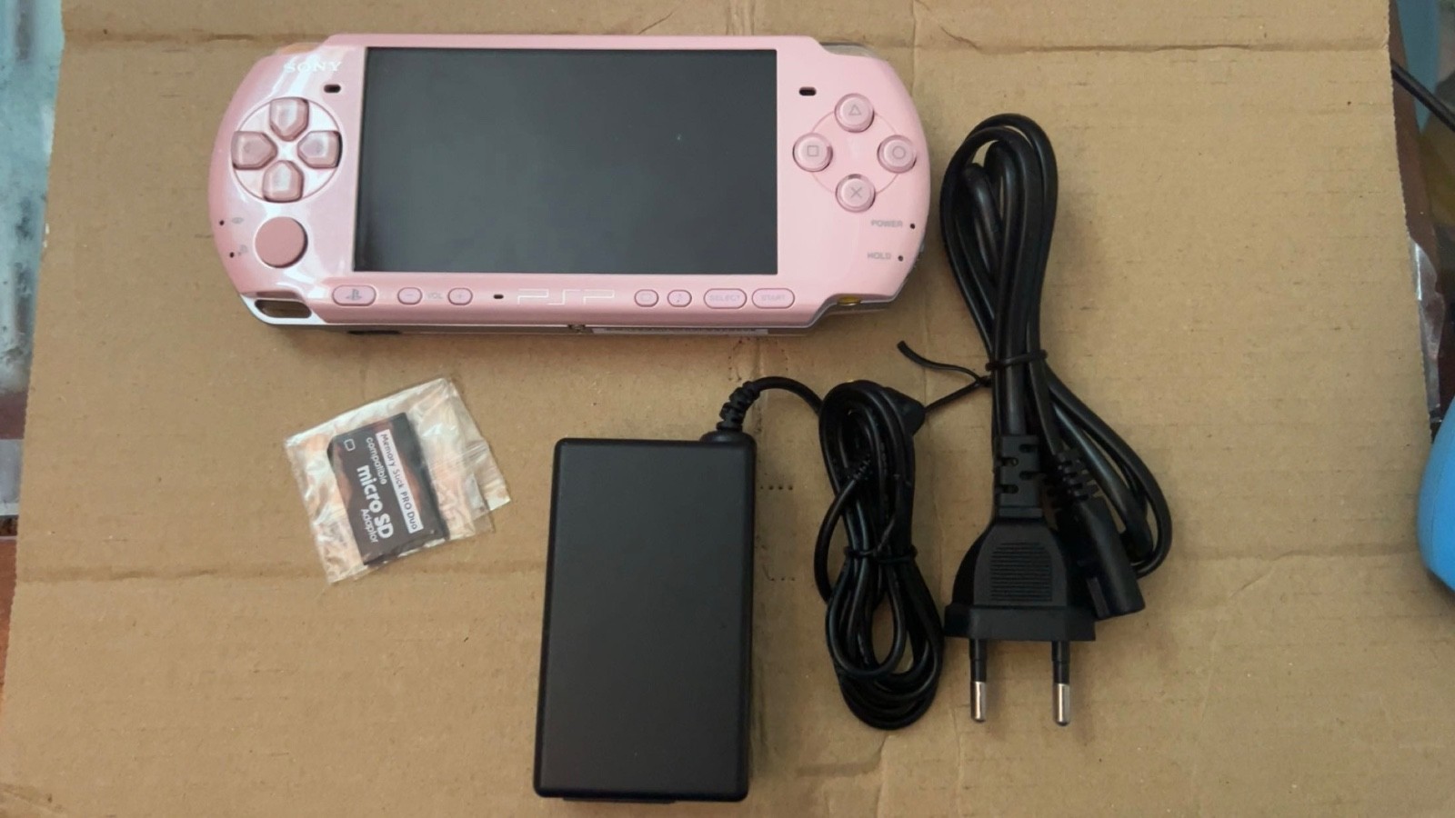 Sony PSP 3000 Launch Edition Blossom Pink – CHARGER + PRO DUO ADAPTER INCLUDED