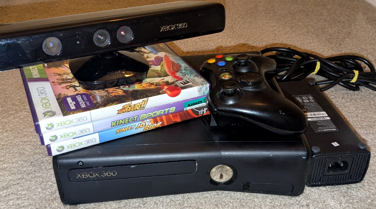Microsoft Xbox 360 Slim 250GB console With Kinect Bundle Controller Tested