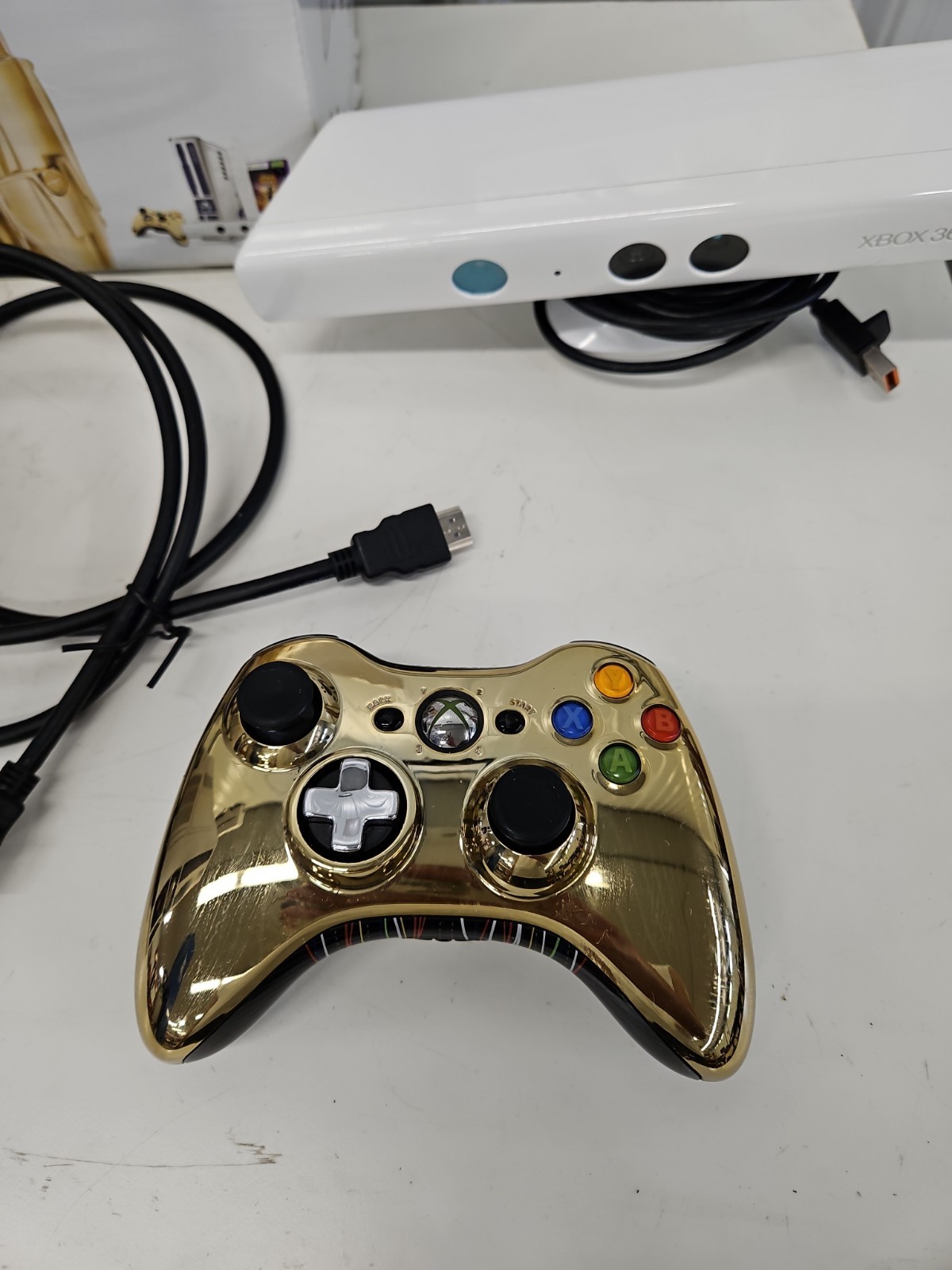 Xbox 360 R2D2 Star Wars Console C3PO Controller White Kinect Games 320GB Box