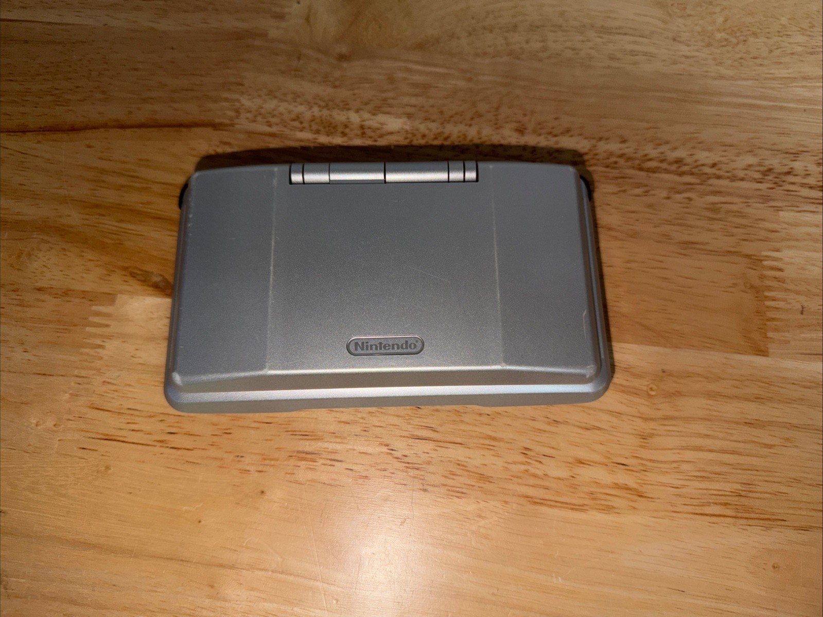 Nintendo DS Handheld System – Silver NTR-001 – Charger – Stylus – Case