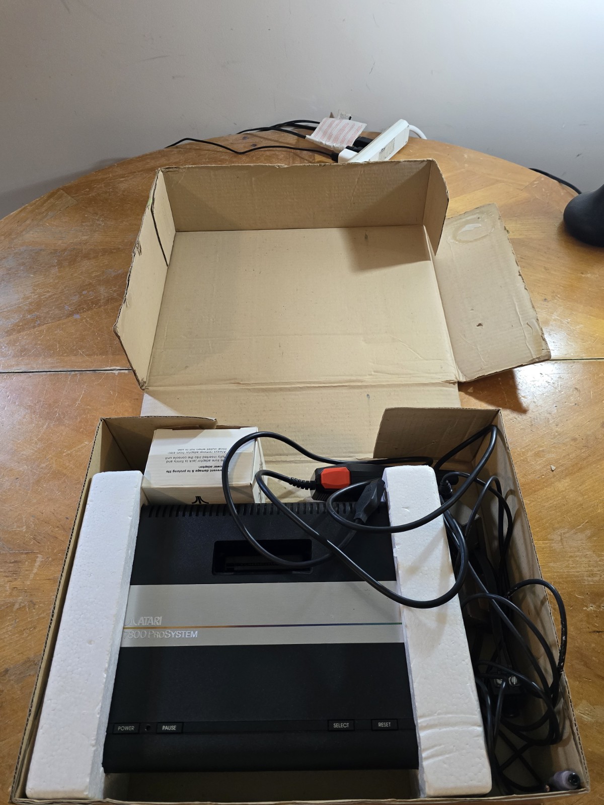 Atari 7800 Console Pro-System AV Mod + Controller & Cords Tested