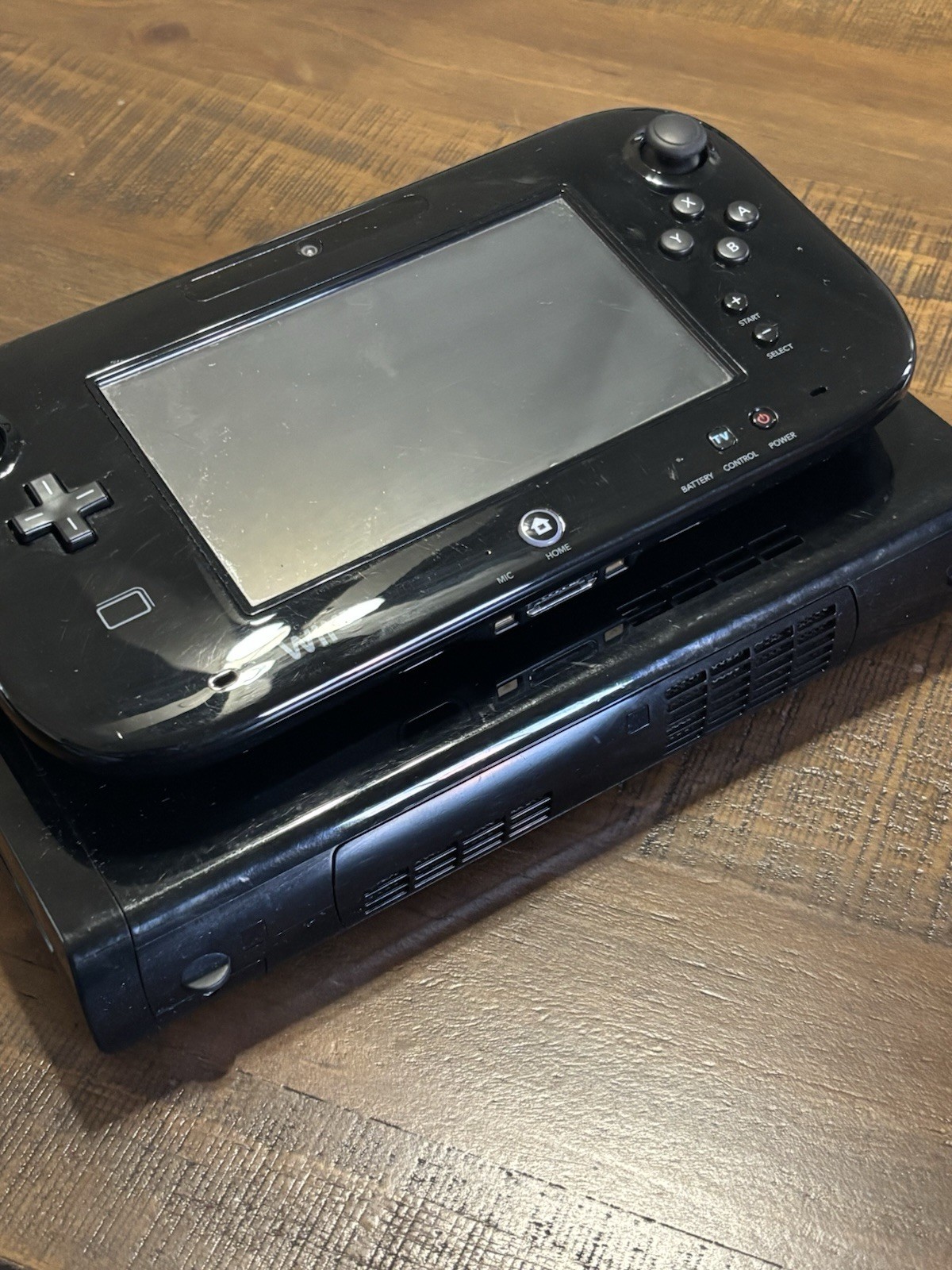 Nintendo Wii U Console Bundle Black 32GB w/ Gamepad & Cords & 2 Games Tested