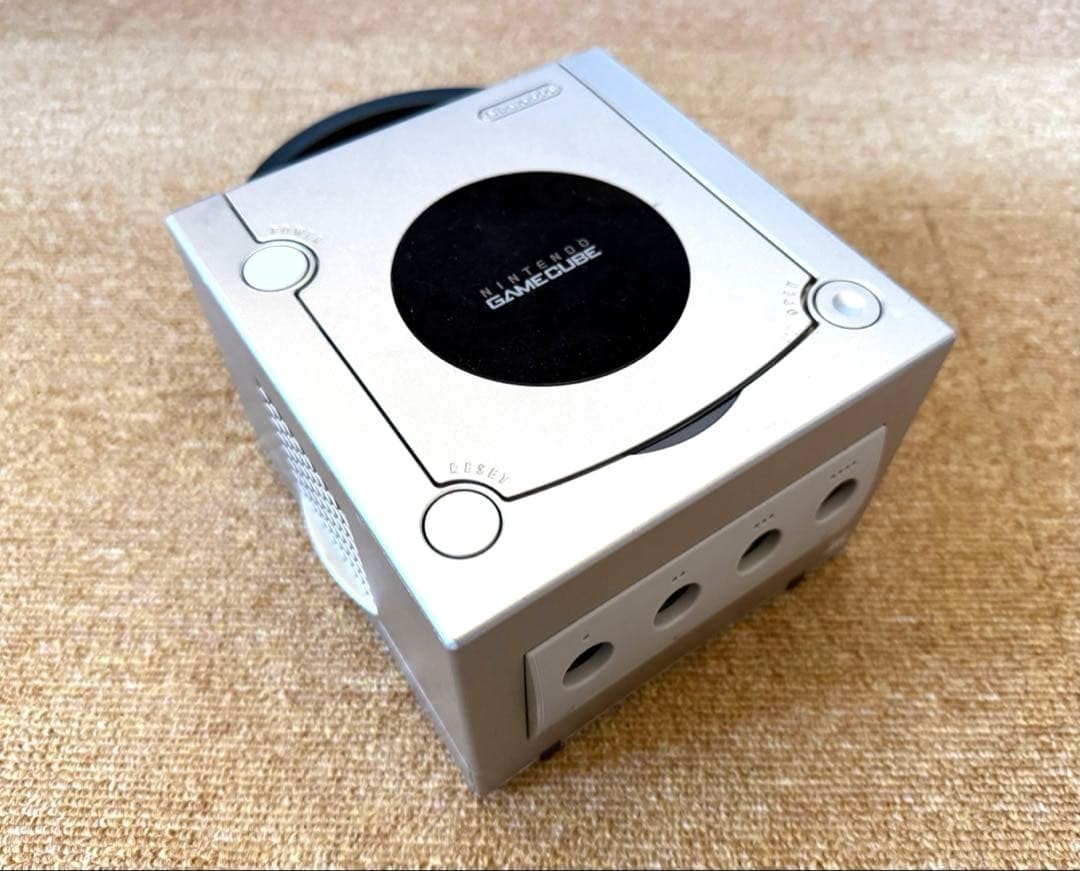 Nintendo GameCube Silver Console 4 Controllers 4 Games Memory Cards HDMI Tested