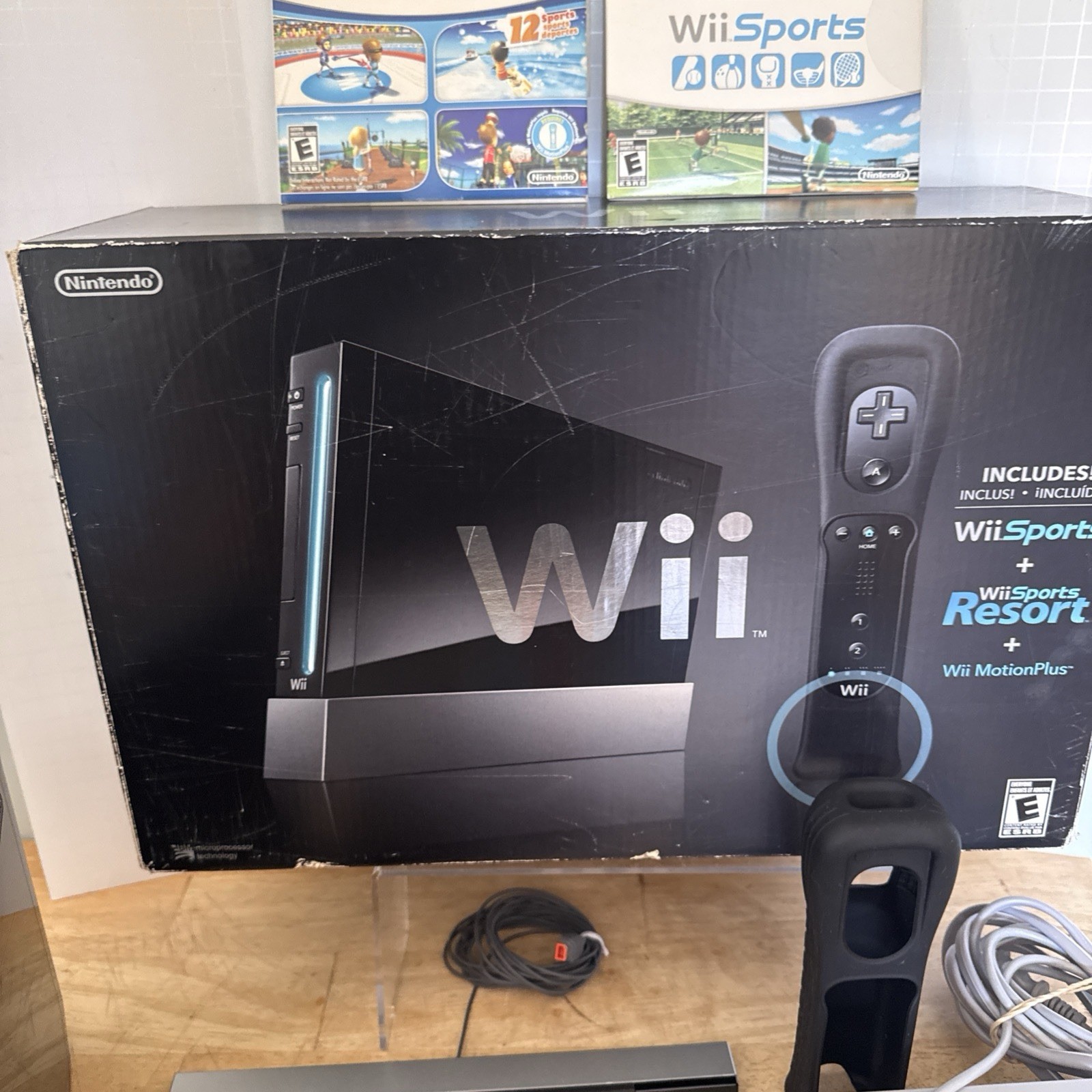 Nintendo Wii Black Console Bundle Original Box with Wii Sports Working Tested