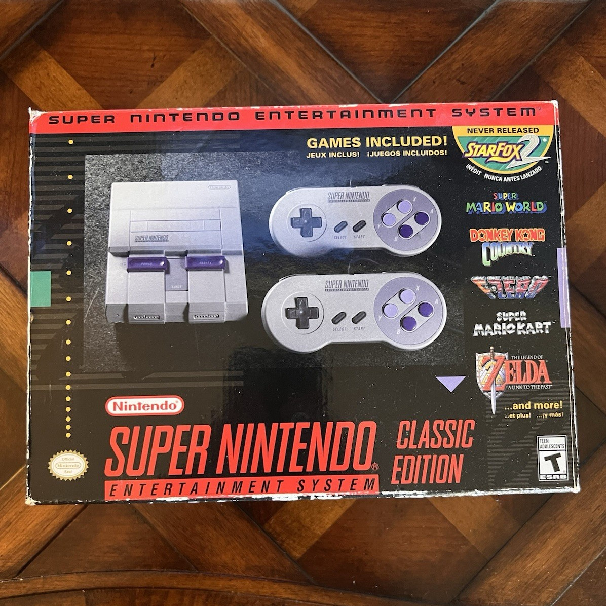 Super Nintendo Classic Edition Model; 2 Controllers; games included