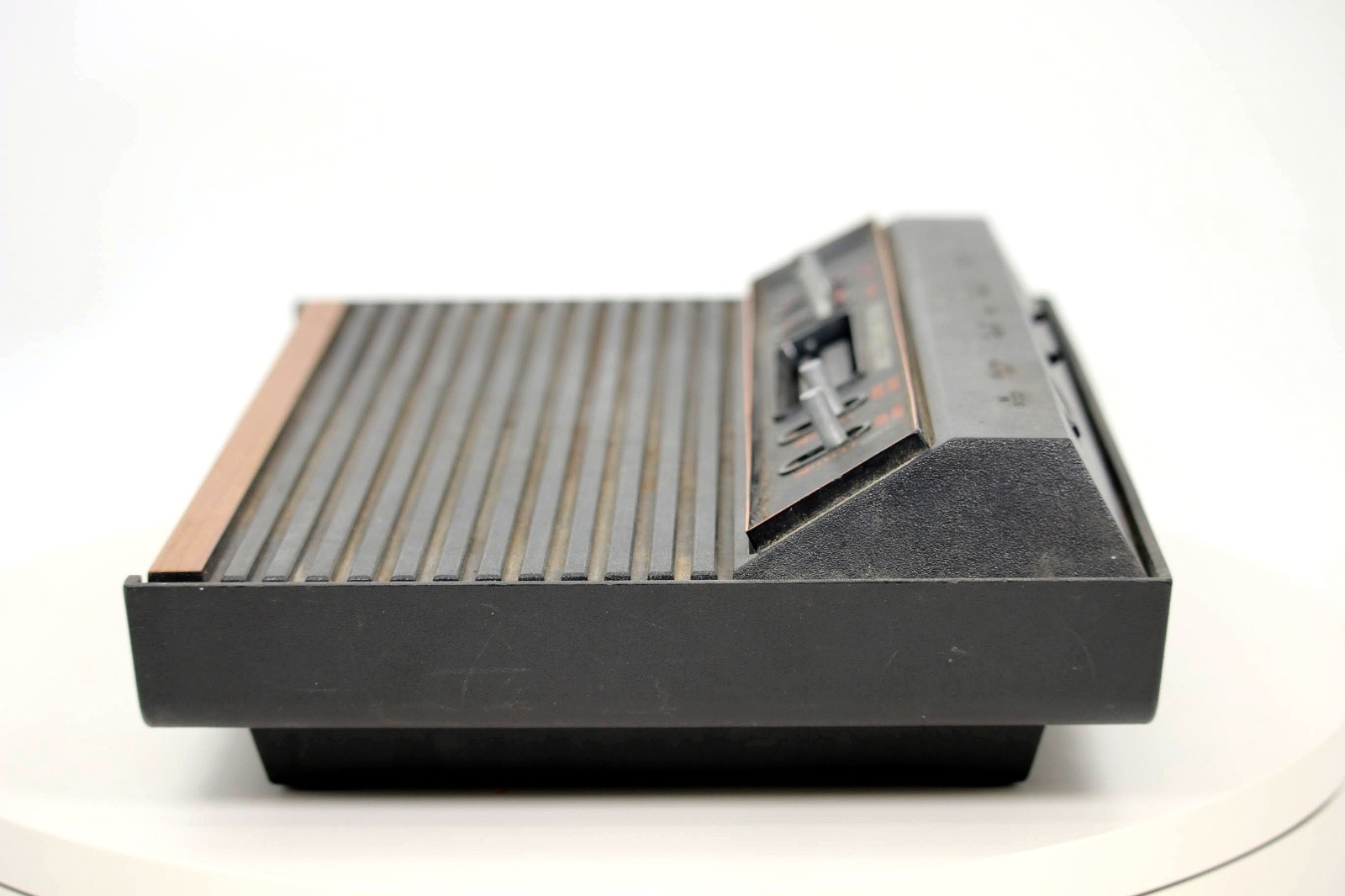 Atari 2600 Woodgrain Console – Only Powers On Needs Work Restoration Project