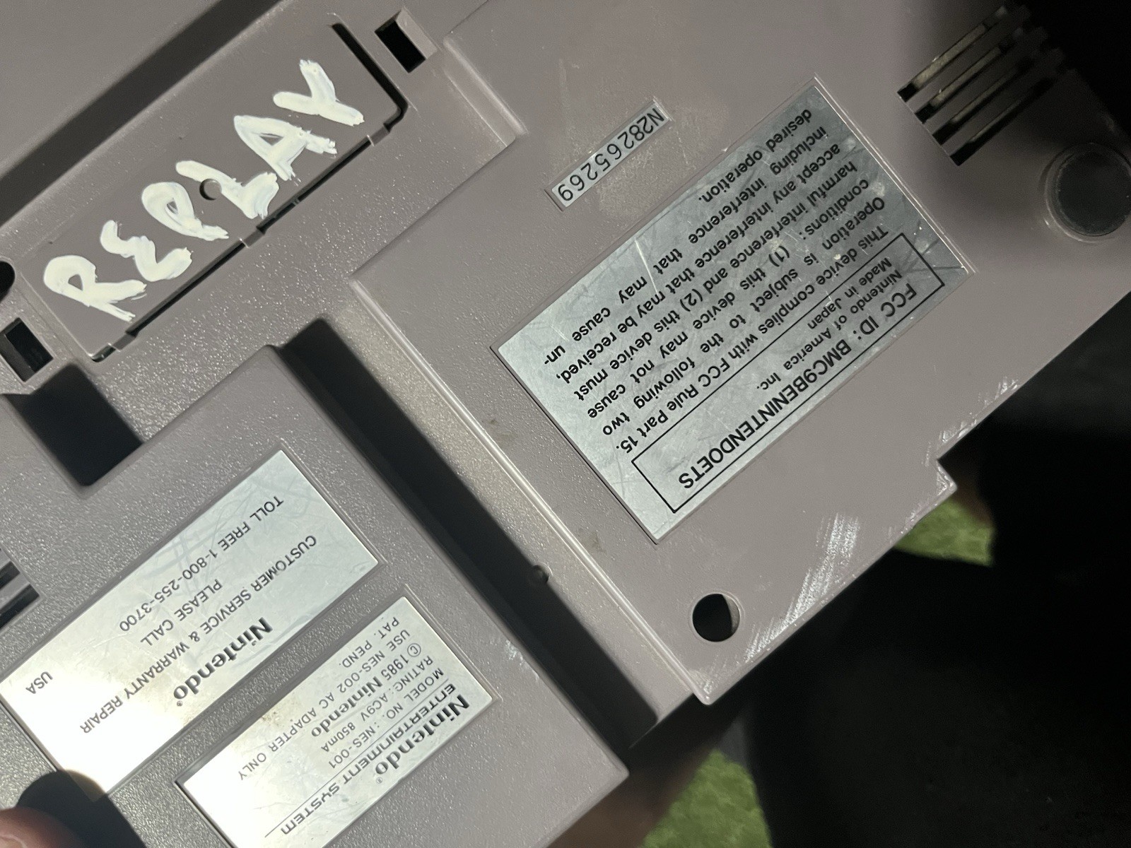 Nintendo NES Home Console Model NES-001 Gray RF Composite RCA 1985
