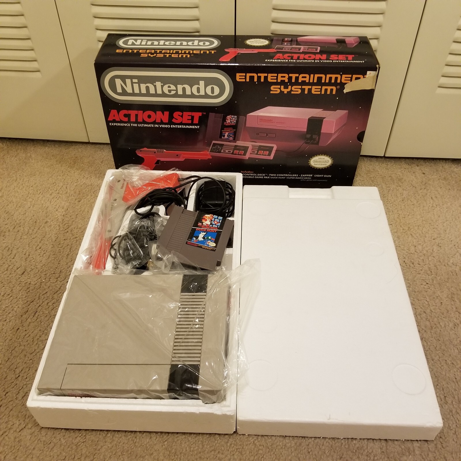 UNTESTED NES Action Set in Box Mario Zapper