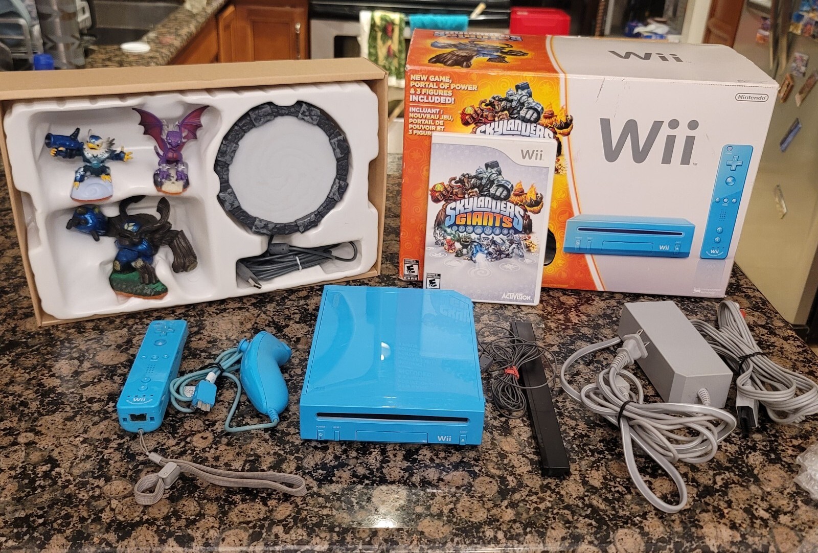 Nintendo Wii Limited Edition Blue Console System Skylanders Giants TESTED RARE