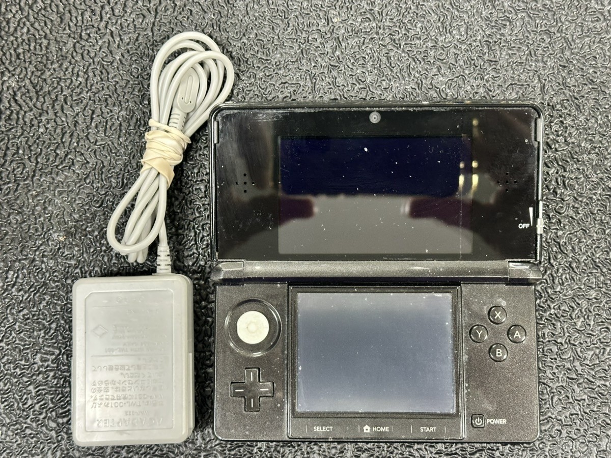 Nintendo 3DS Handheld System – Black – CTR-S-USZ-C0 (PD1124563)
