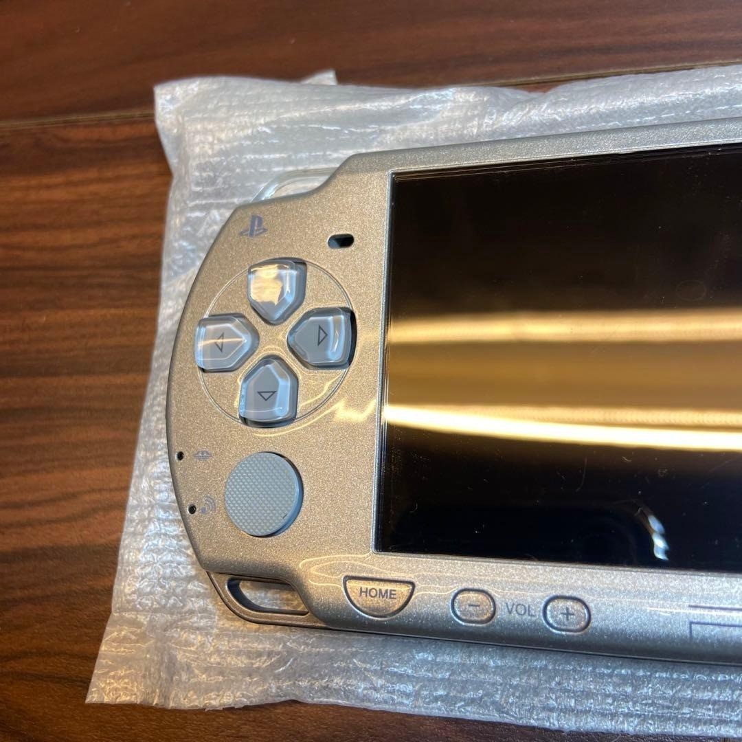 PSP 2000 Console Ice Silver 5492 From Japan