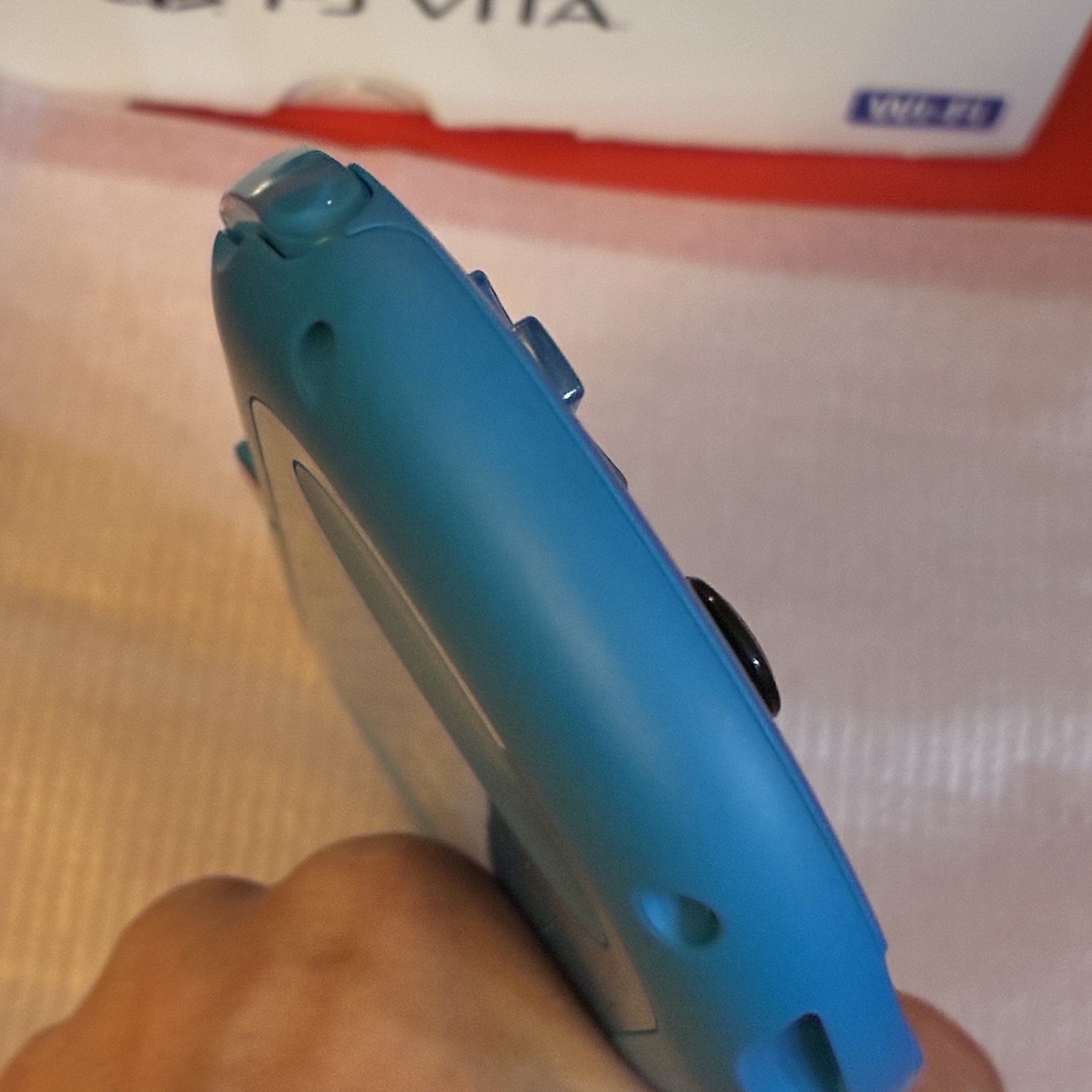 Sony PlayStation PS Vita 2000 (Light Blue / White) Console CIB – MINT