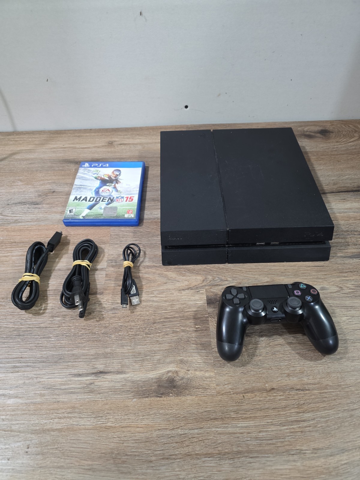 Sony PlayStation 4 Slim PS4 Console – 500GB – CUH-1215A W/ Controller Game Cords
