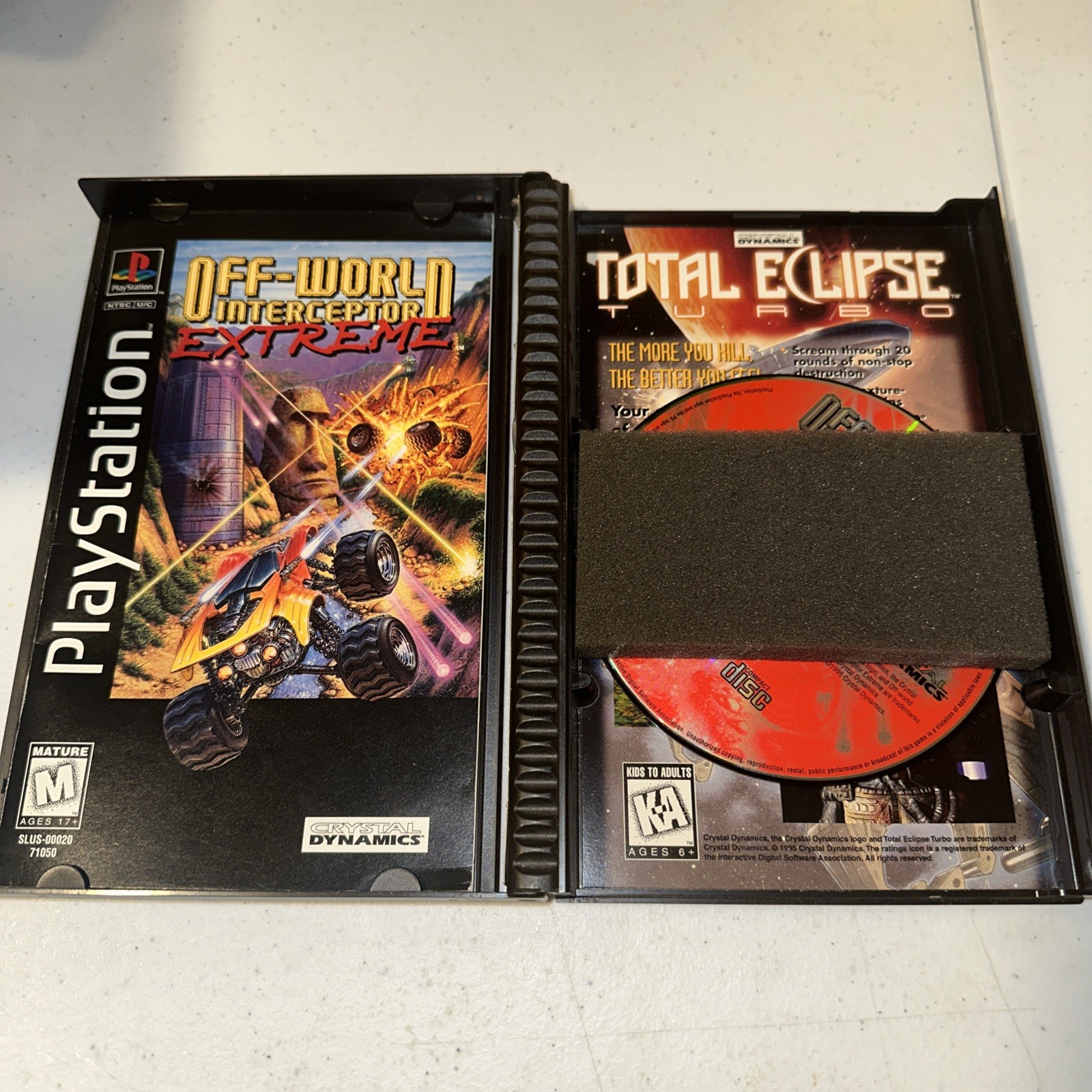 Off-World Interceptor Extreme Long Box CIB (Sony PlayStation 1, 1995)