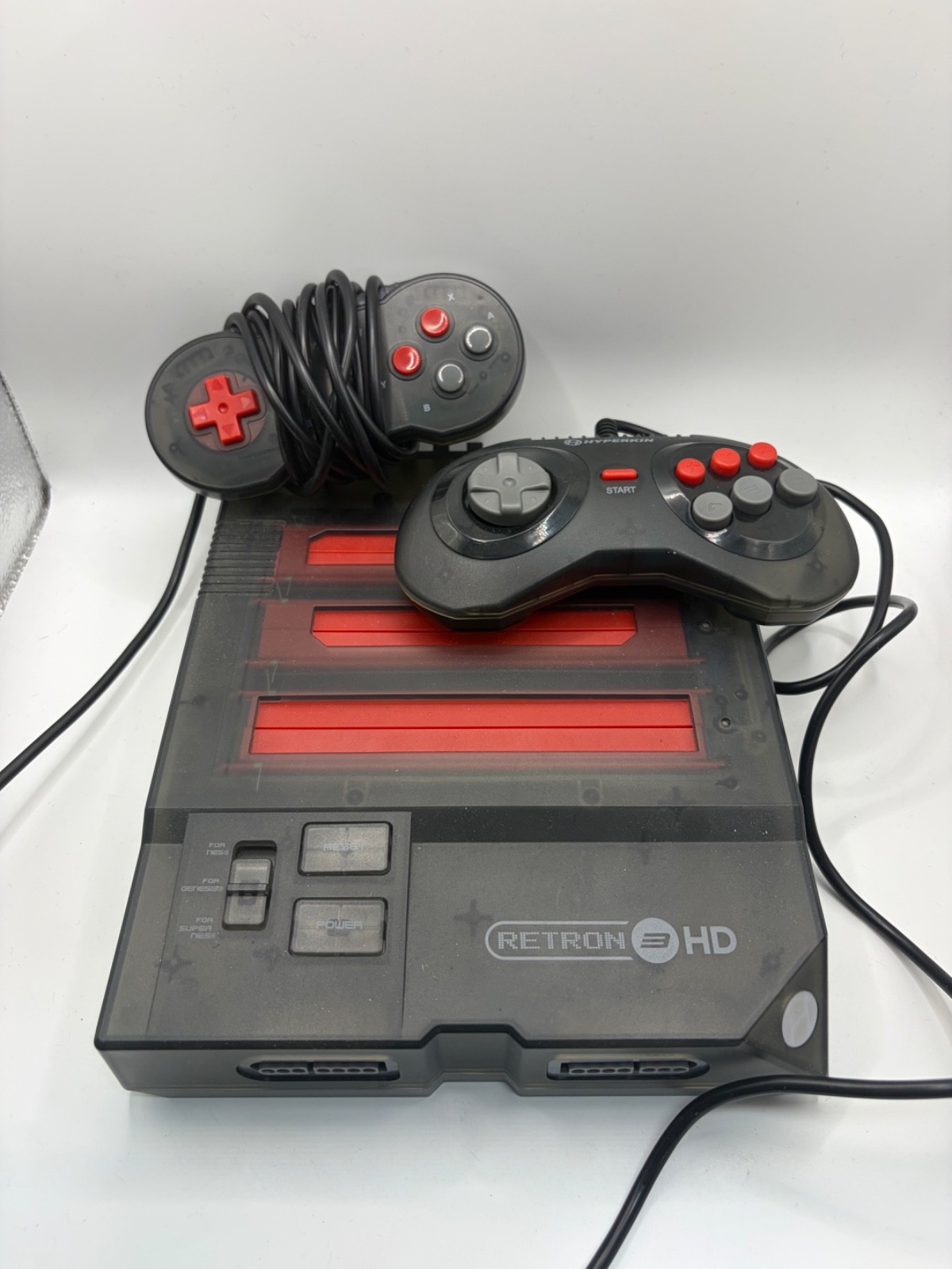 Hyperkin Retron 3 HD with 2 Controllers. Tested