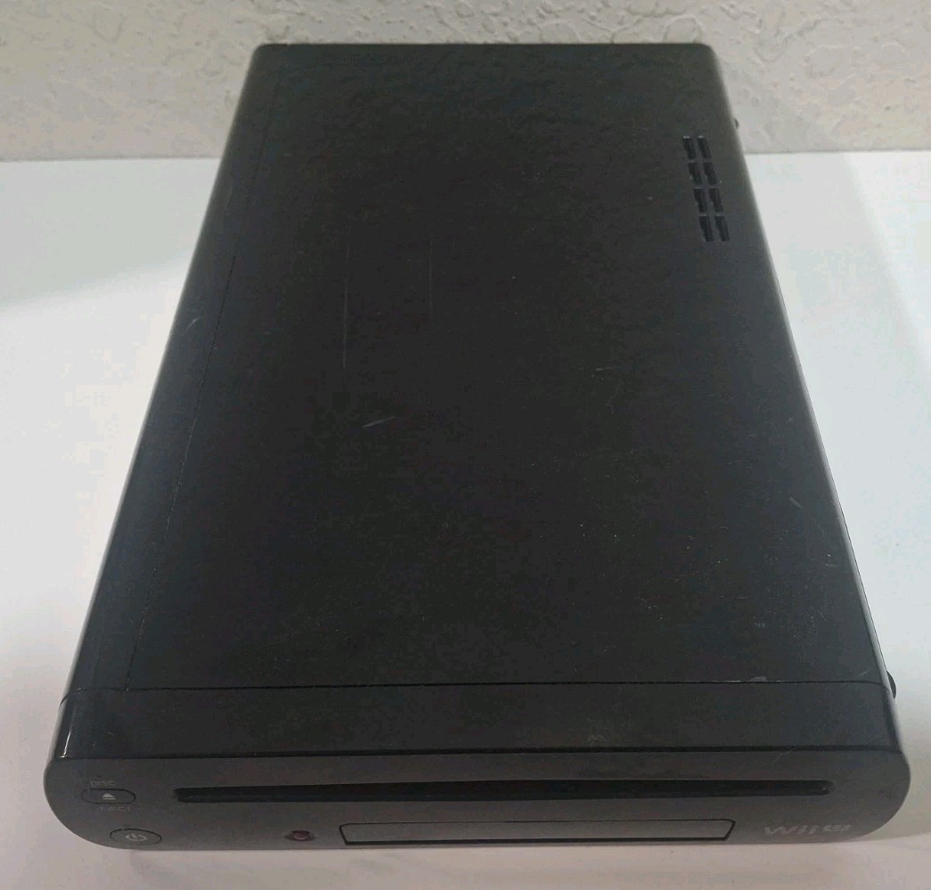 Working Nintendo Wii U 32GB Handheld System Console Only – Black (WUP-101(02))