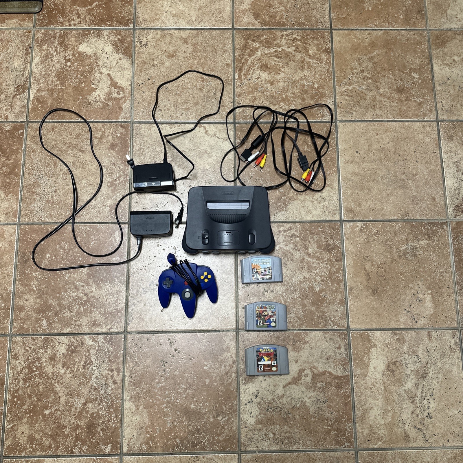Tested Nintendo 64 N64 Console with games, Controller and Cords READ DESCRIPTION