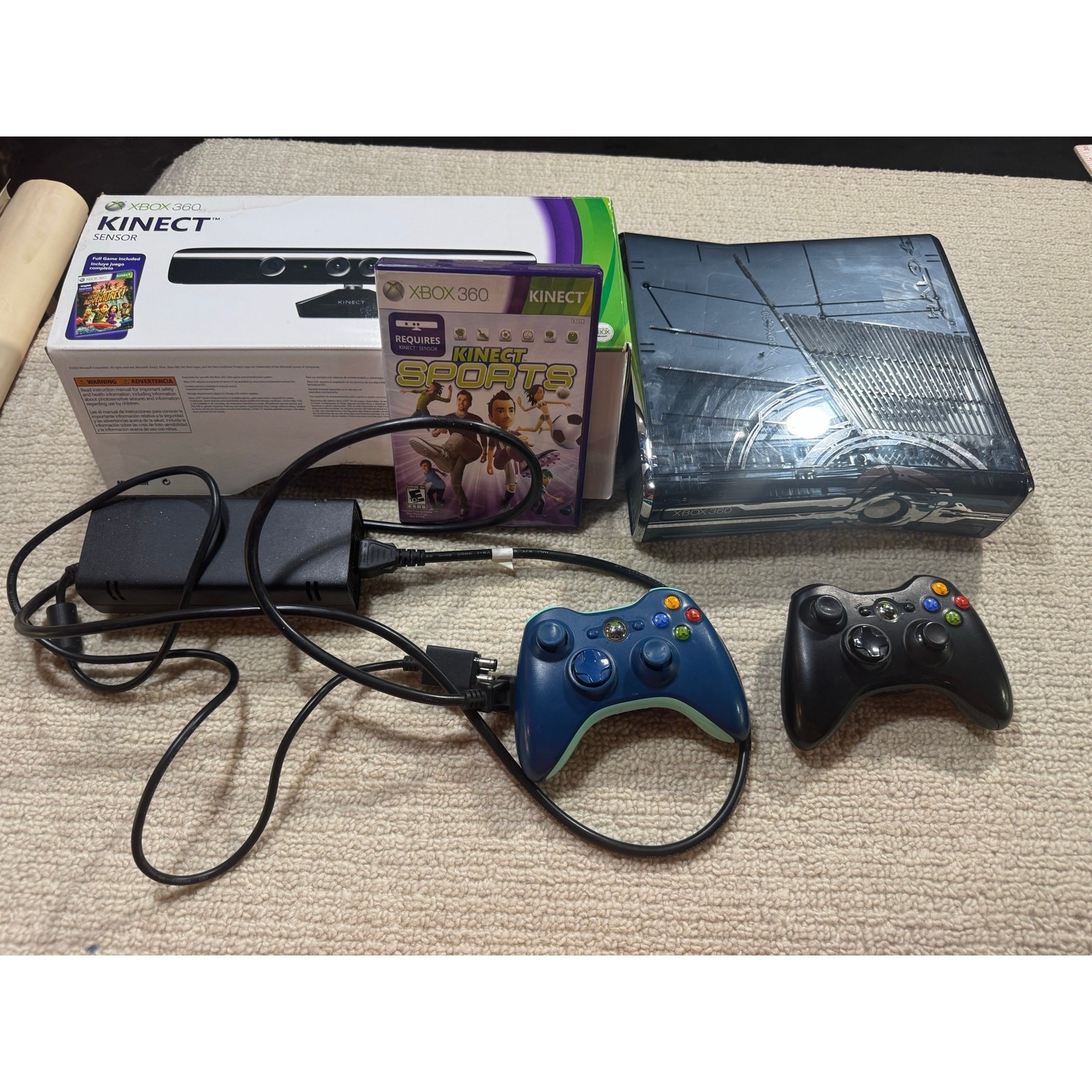 Halo 4 Xbox 360 Bundle – With Wireless Controllers, Kinect, Game. Tested – Works
