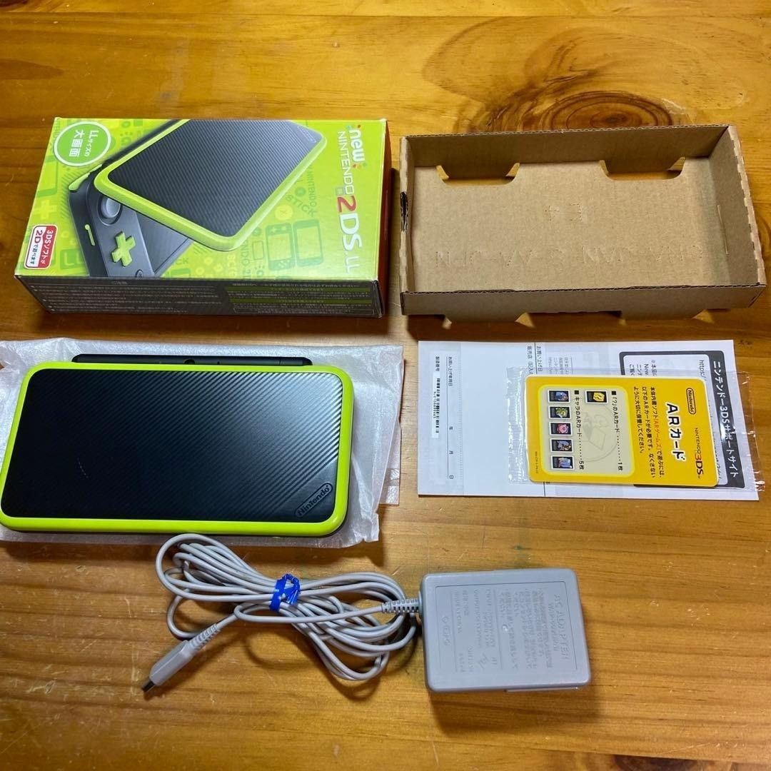 New Nintendo 2DS LL Black Lime 6076