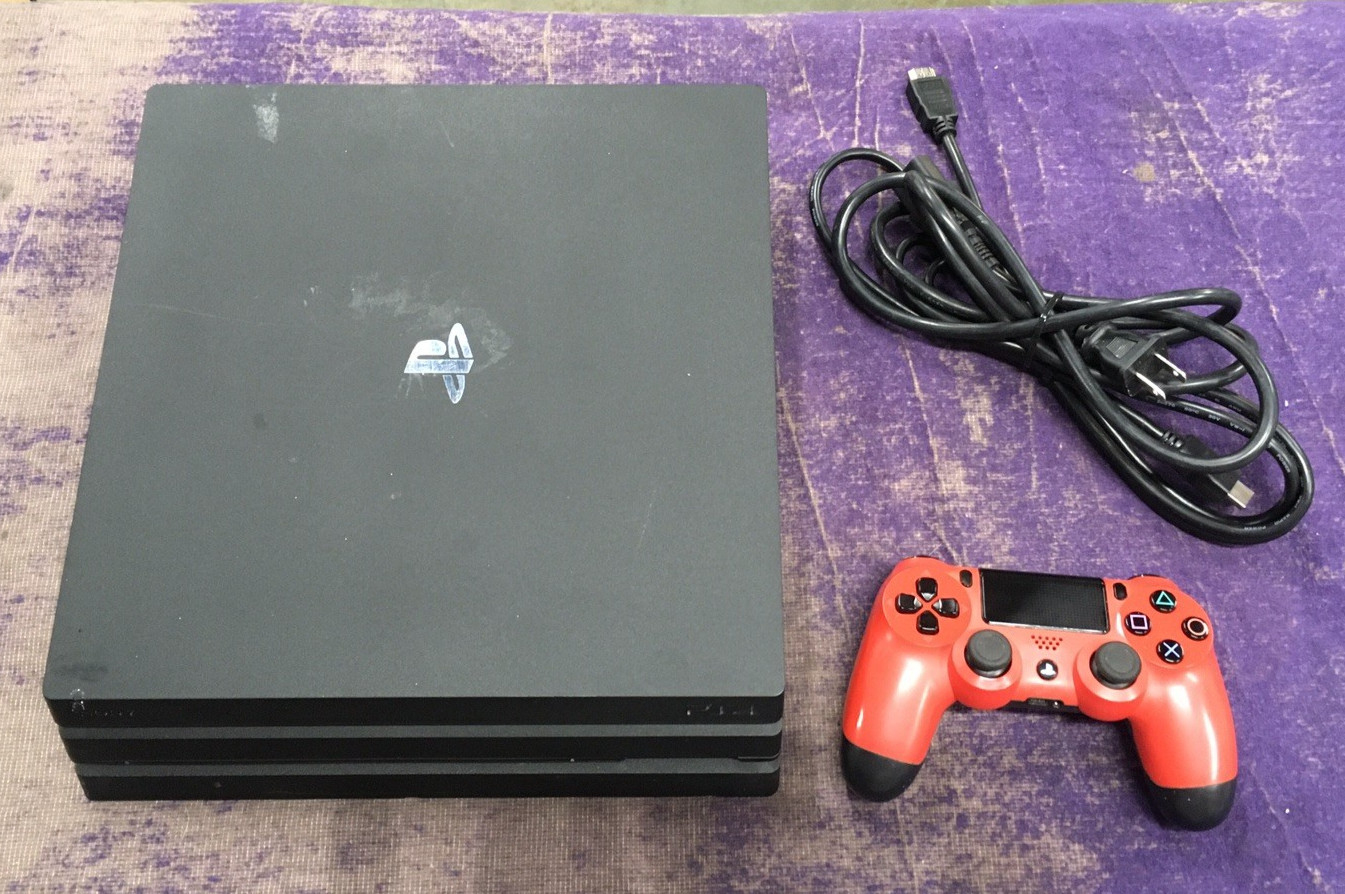 Sony PlayStation 4 PS4 PRO CUH-7015B 1TB Console w/ Controller & Cables