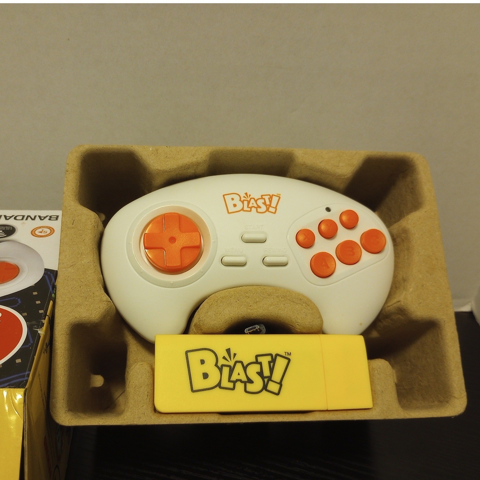 Bandai Namco Flashback Blast Wireless HDMI Dongle 8 Games Pac-Man Galaga Dig Dug
