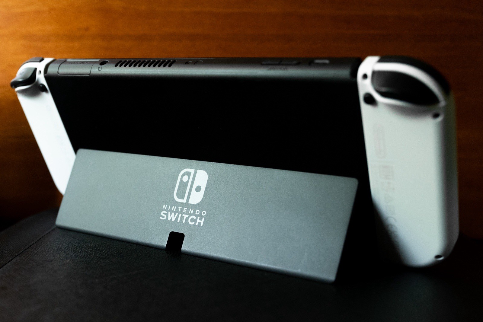 Nintendo Switch OLED Bundle! 2 Cases, Joy-cons, Dock, New Charger -￼ Excellent