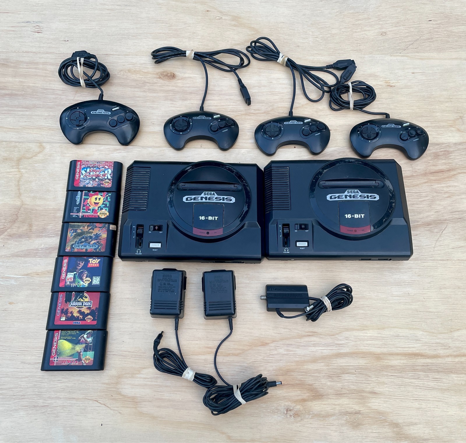 SEGA Genesis Console 1601 Model Games 2 Sets Mega Drive Japan & Taiwan Black