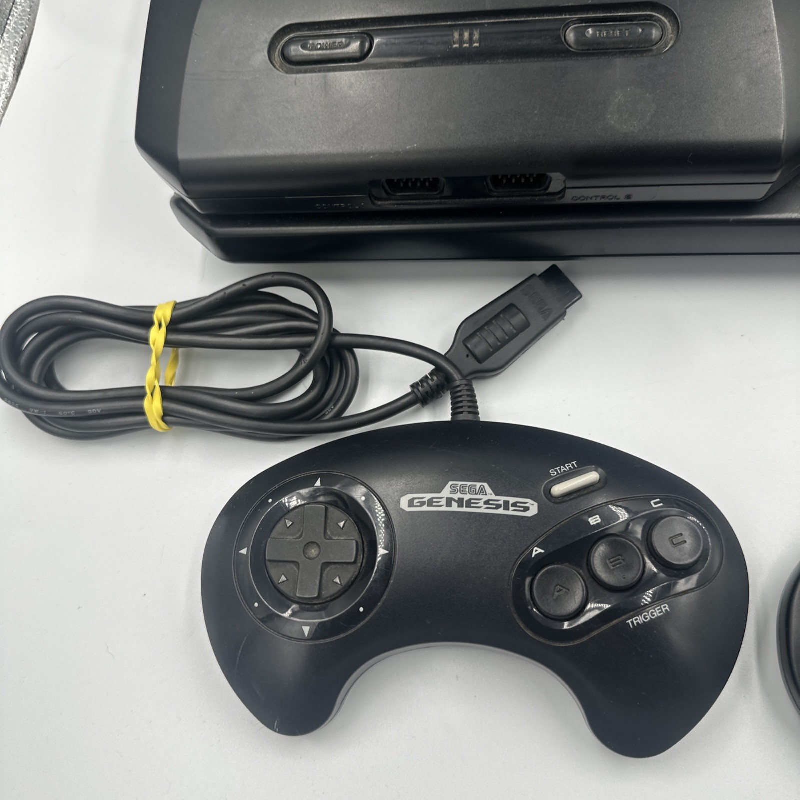 Sega CD Model 2 + Genesis Model 2 console (Please read description)