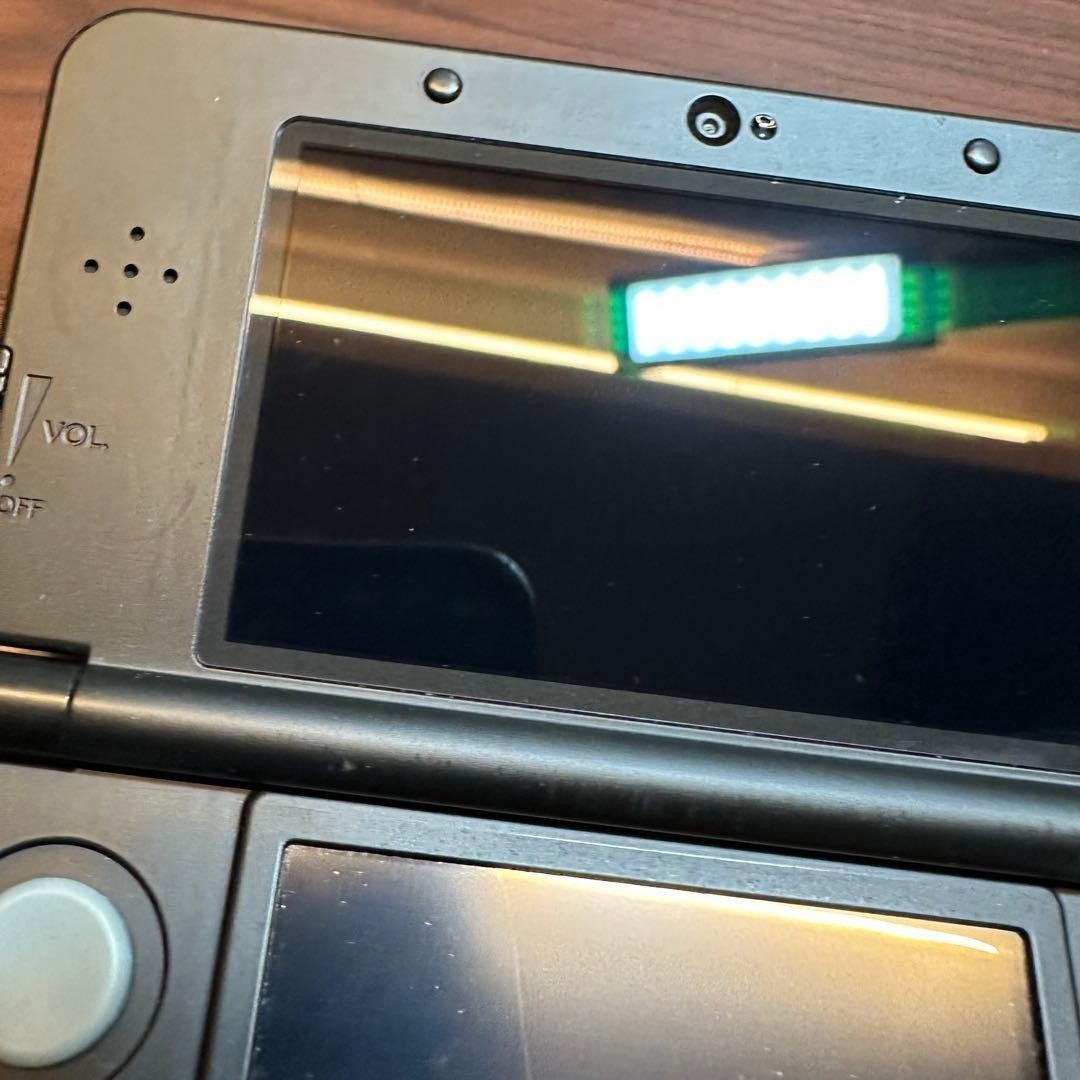 Nintendo New 3DS Black Console with Interchangeable Plate 4346 From Japan