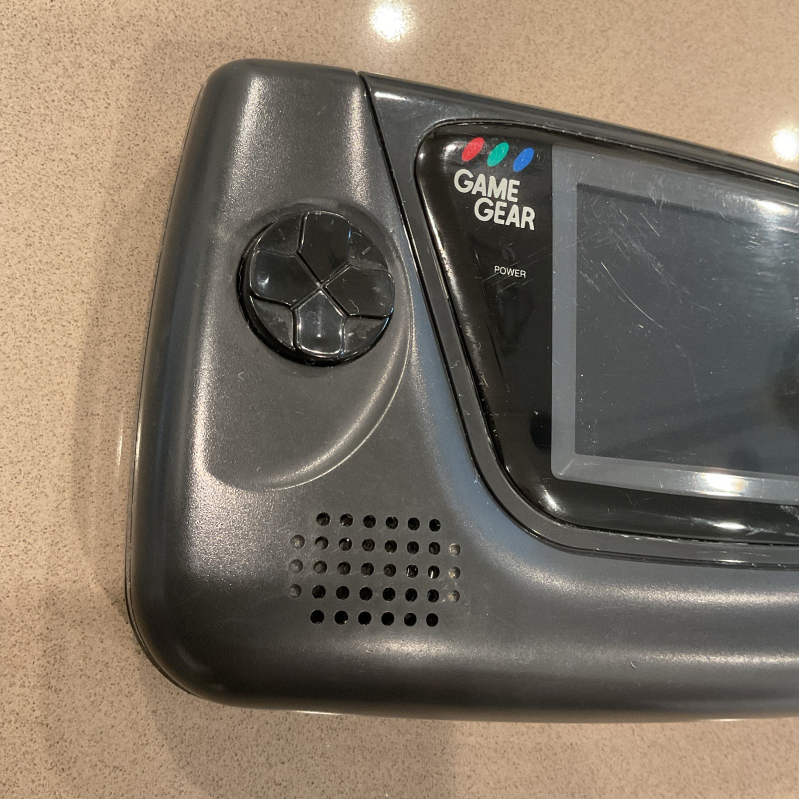SEGA Game Gear System Black Console BROKEN FOR PARTS ONLY