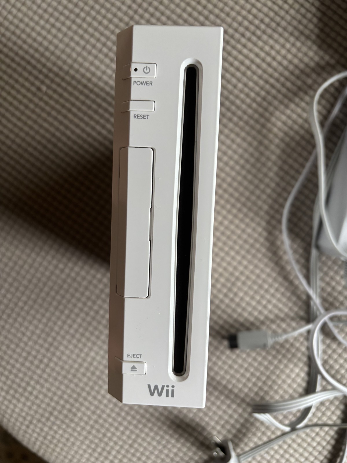 Nintendo Wii Home Console Tested & Working – Cords Included – White