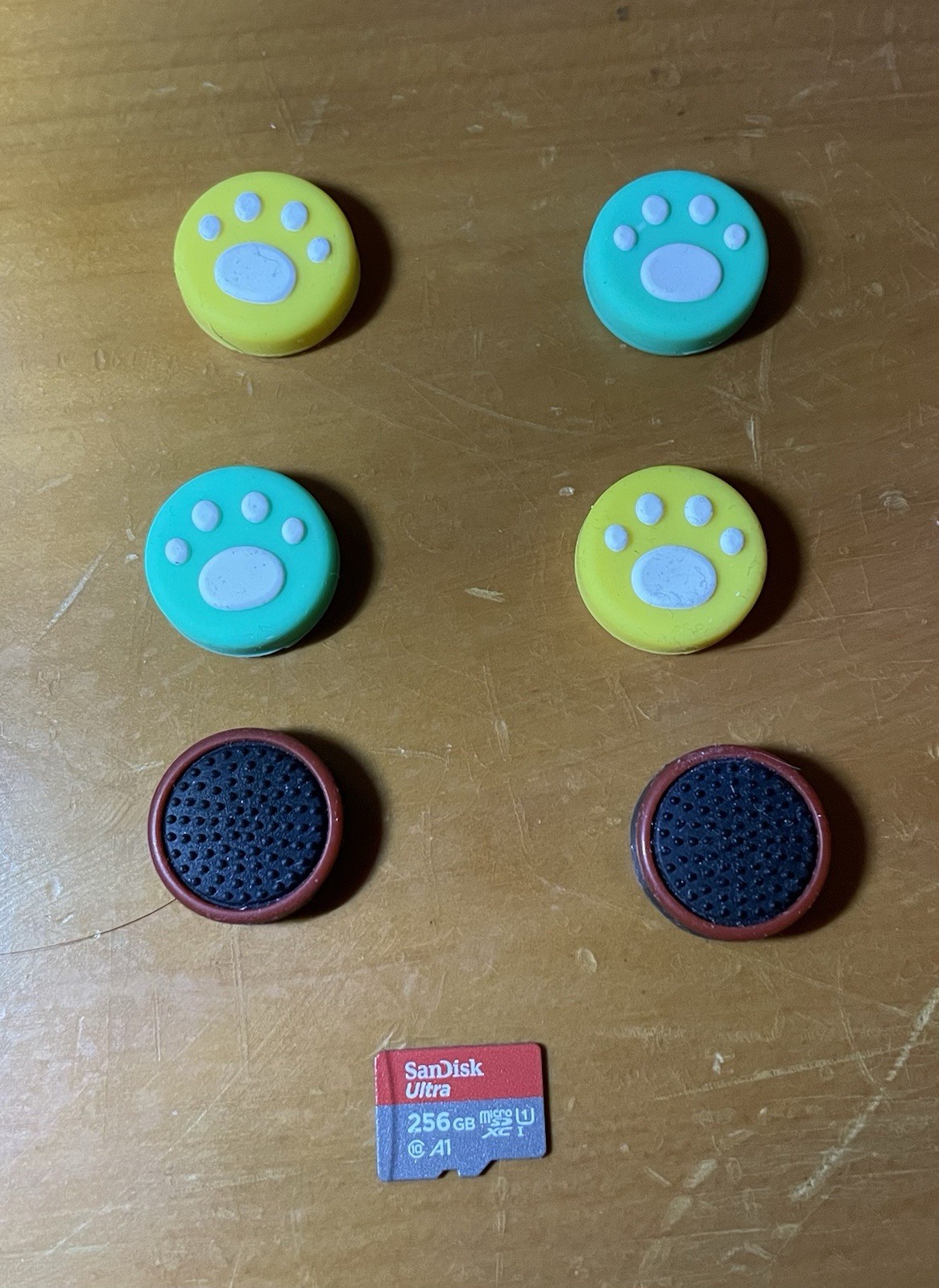 Gray Switch Lite + SD Card, Carry Case, Screen Protector