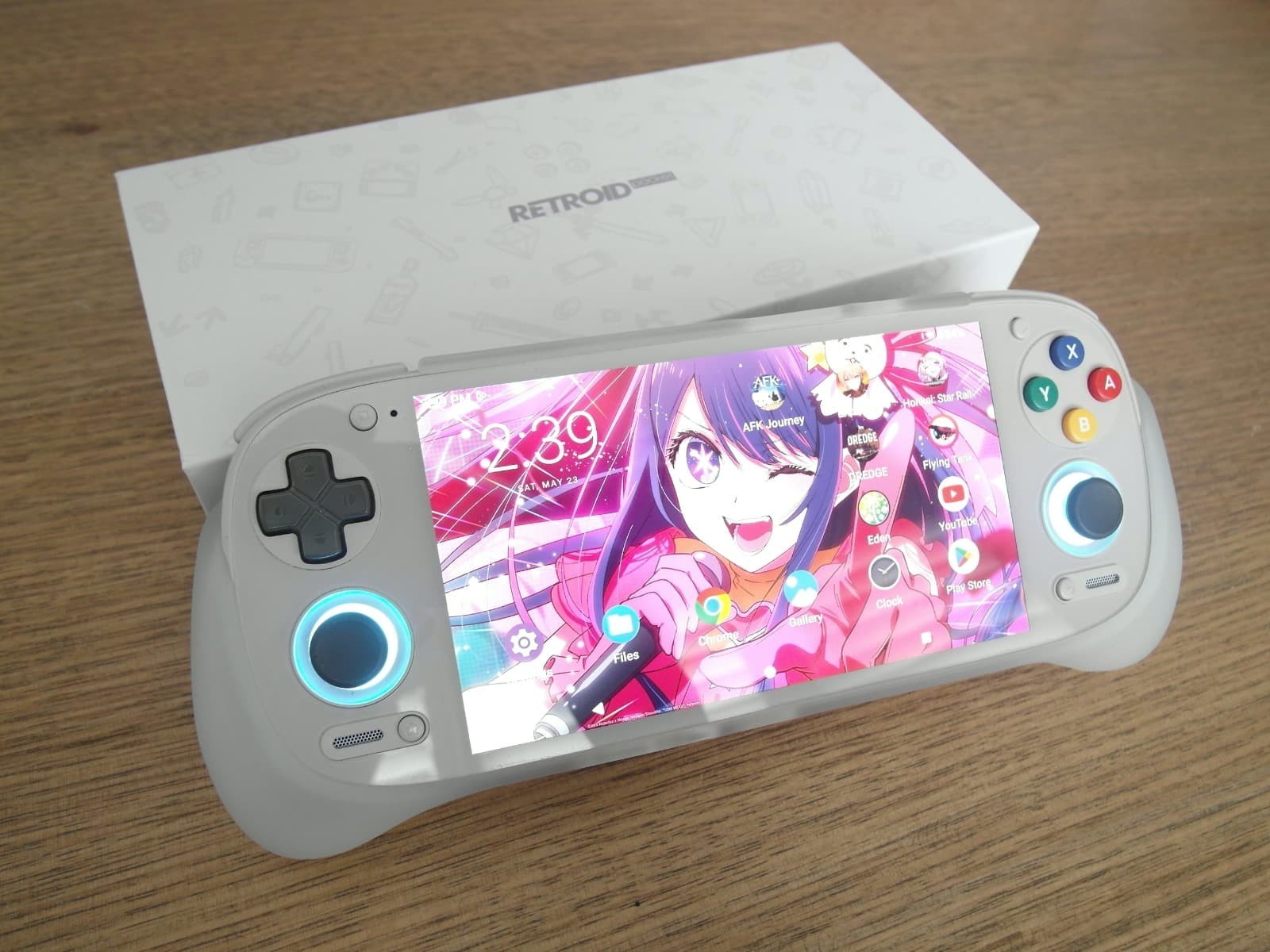 Retroid Pocket 5 with Grip & Carry Case – Complete in Box – Excellent Condition