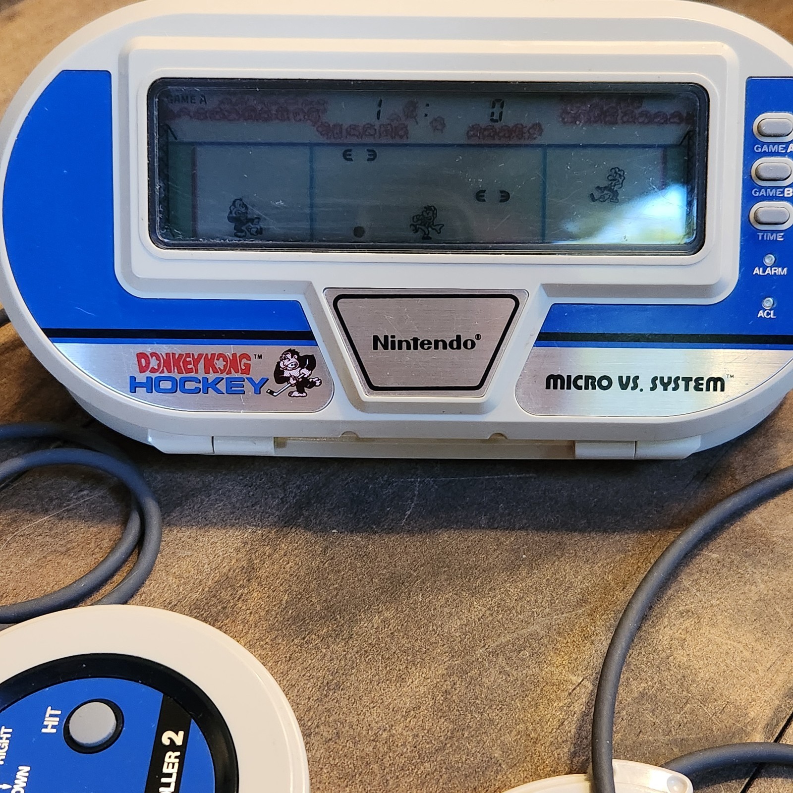 Nintendo Micro Vs. System Donkey Kong Hockey HK-303