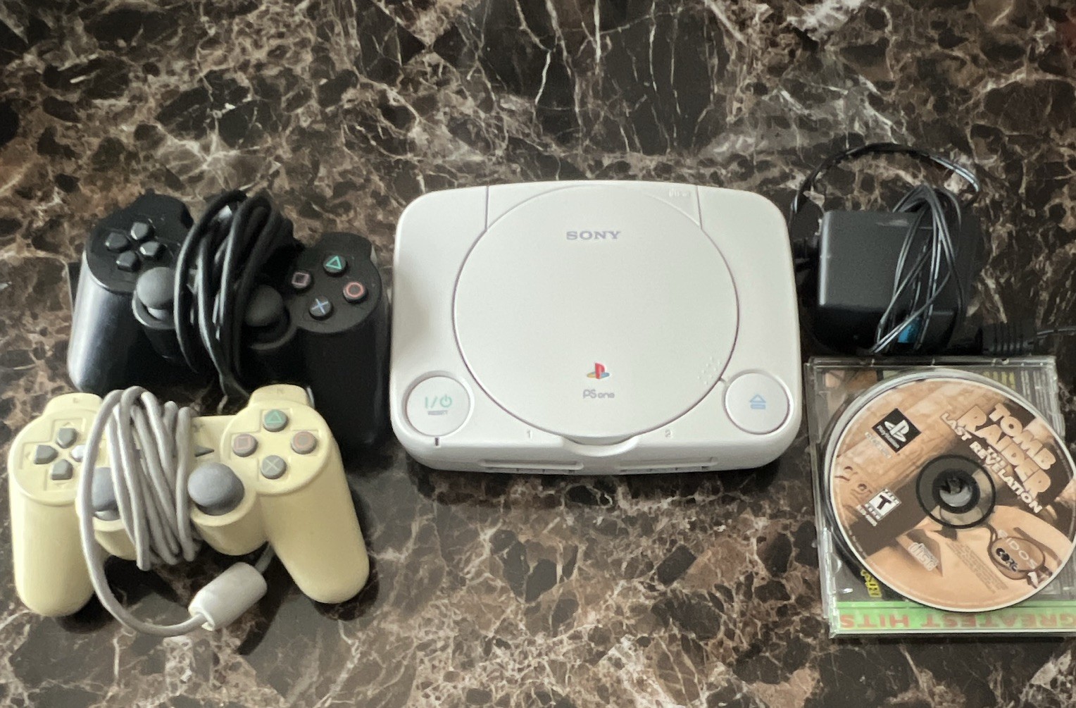 Sony PS One Slim PS1 White Console Bundle w/ 2 Controllers, Cables, Game Disc