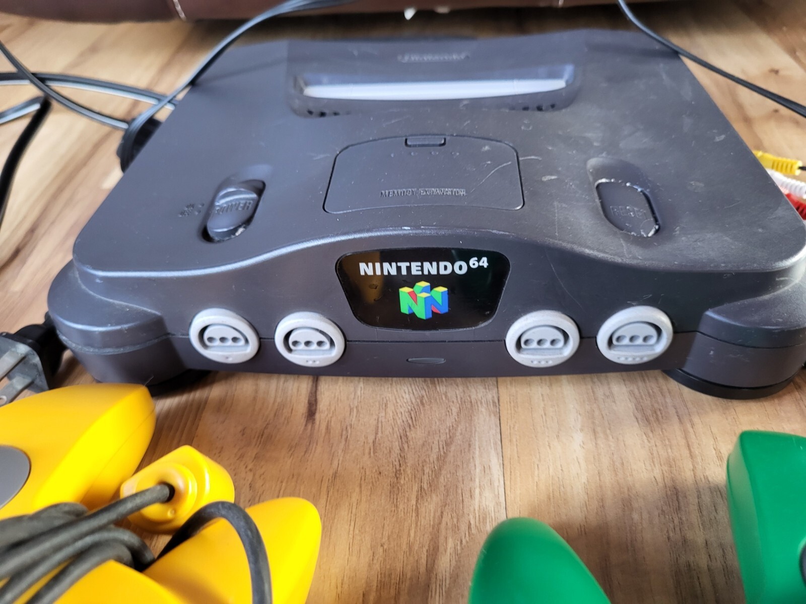 Nintendo 64 N64 Console, Controllers & Games – Not Tested