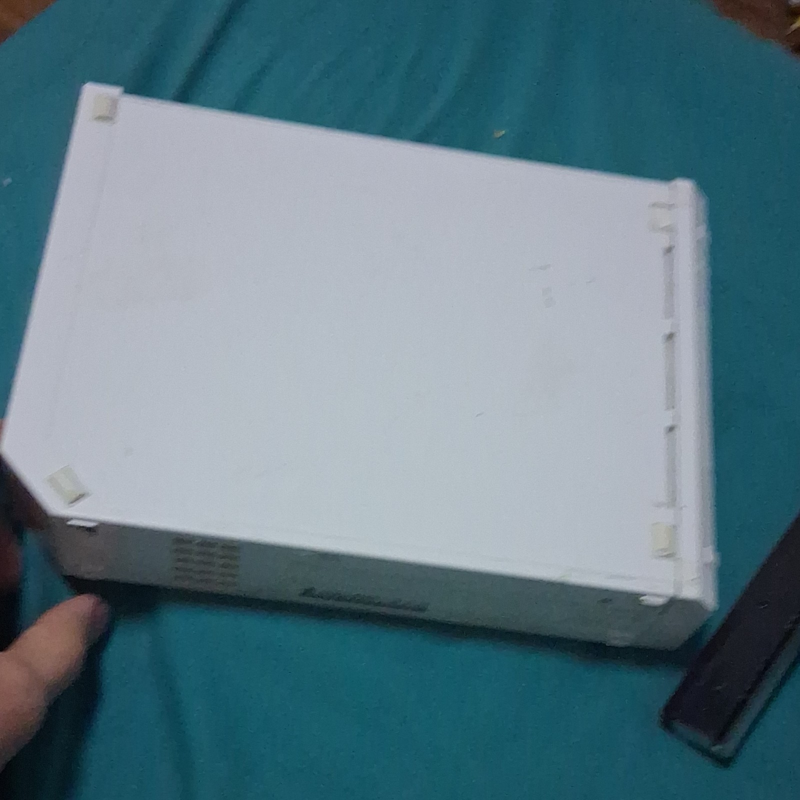 Nintendo Wii Console White with Sensor Bar, Power Adapter, Motion Control