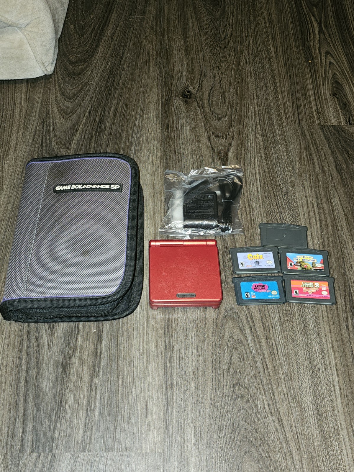 Nintendo Gameboy Advance SP-Red AGS-001