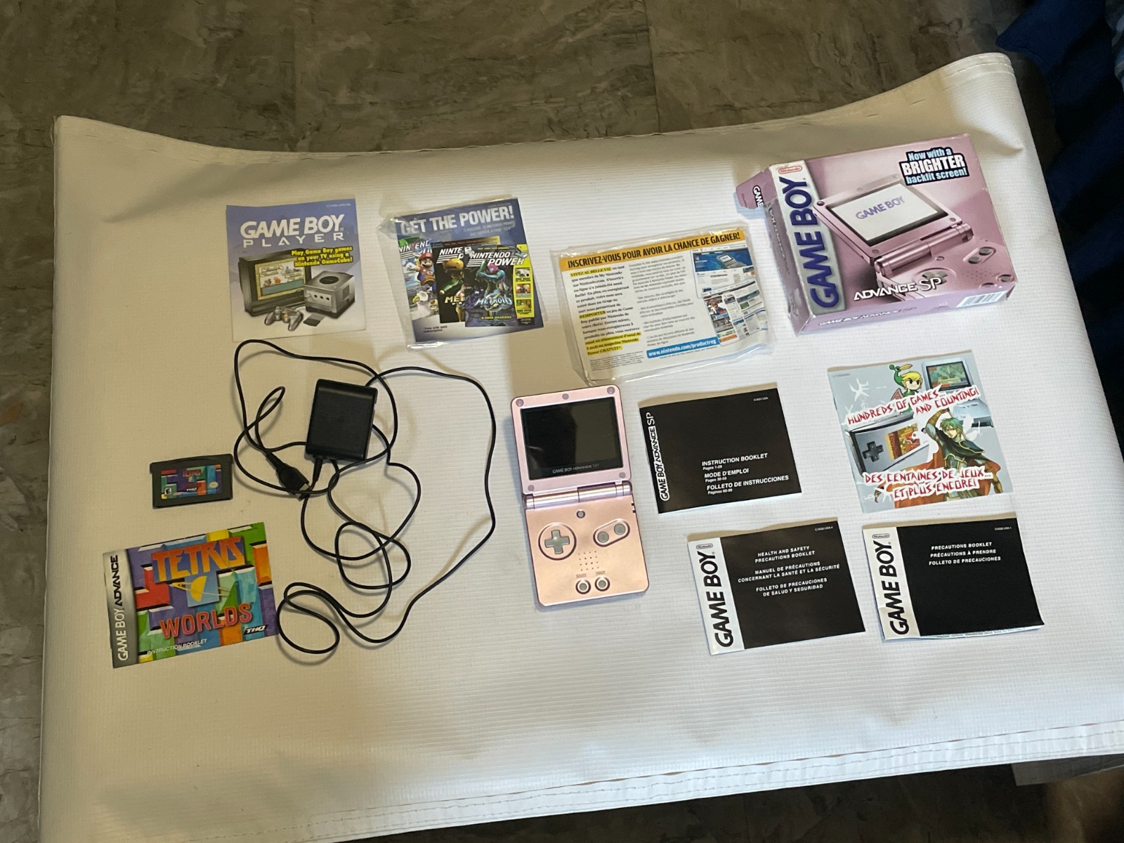 Used Nintendo Gameboy Advance SP – Pearl Pink w/ Tetris Game & Box Manuals