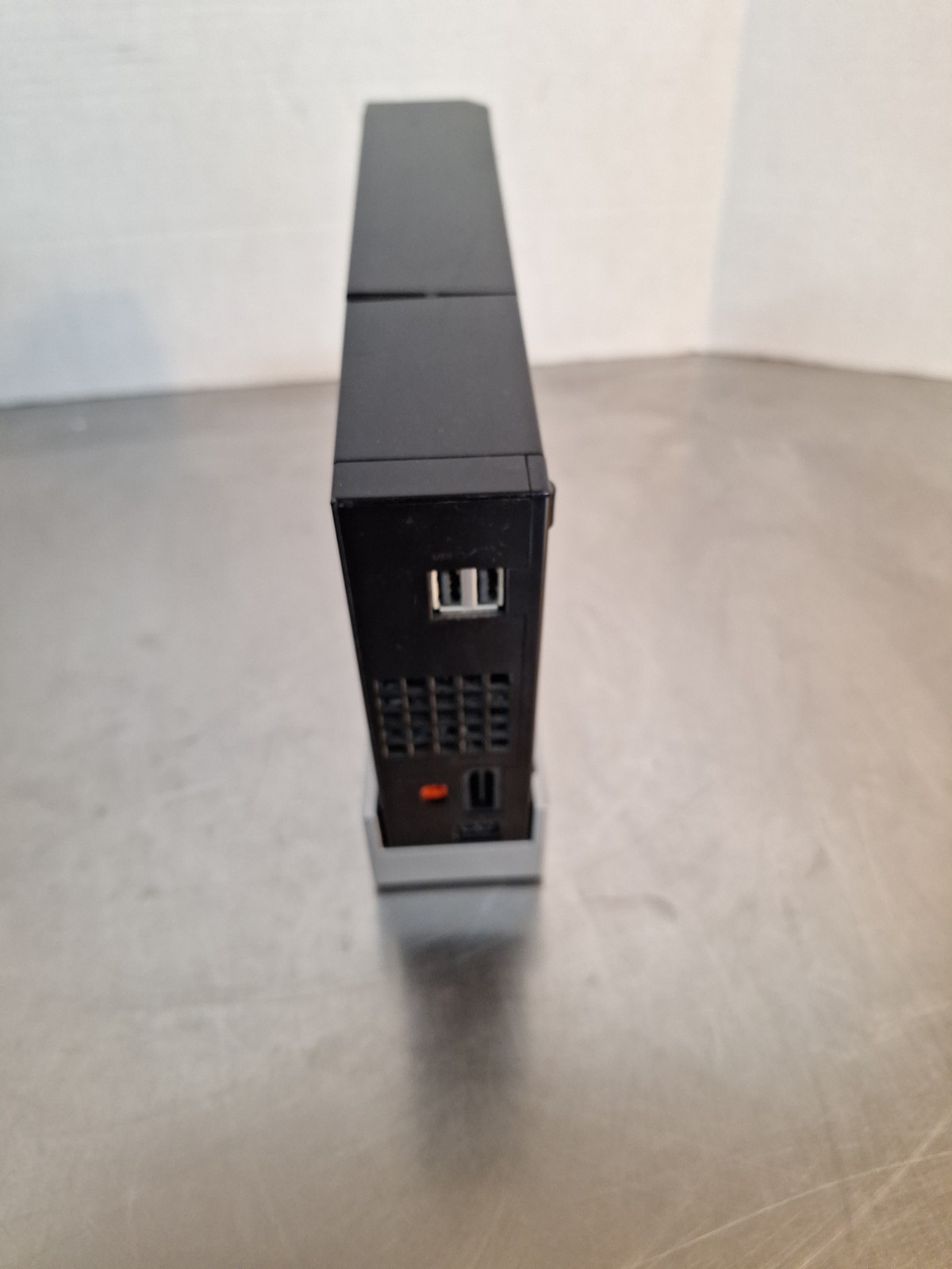 Nintendo Wii Black Console Bundle RVL-001 Power, Wii Remote W/Microphone